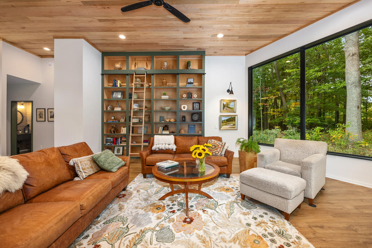 3465 Palmer Drive, Saugatuck