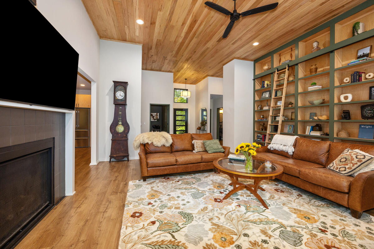 3465 Palmer Drive, Saugatuck