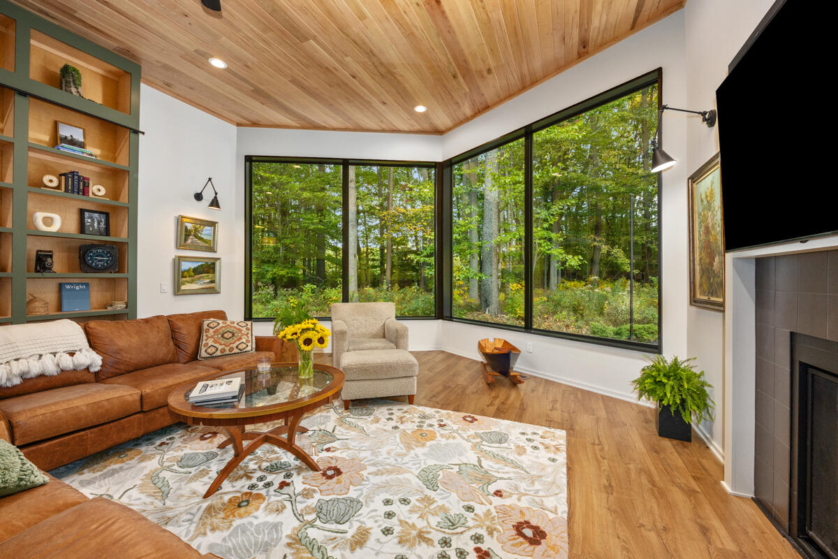 3465 Palmer Drive, Saugatuck