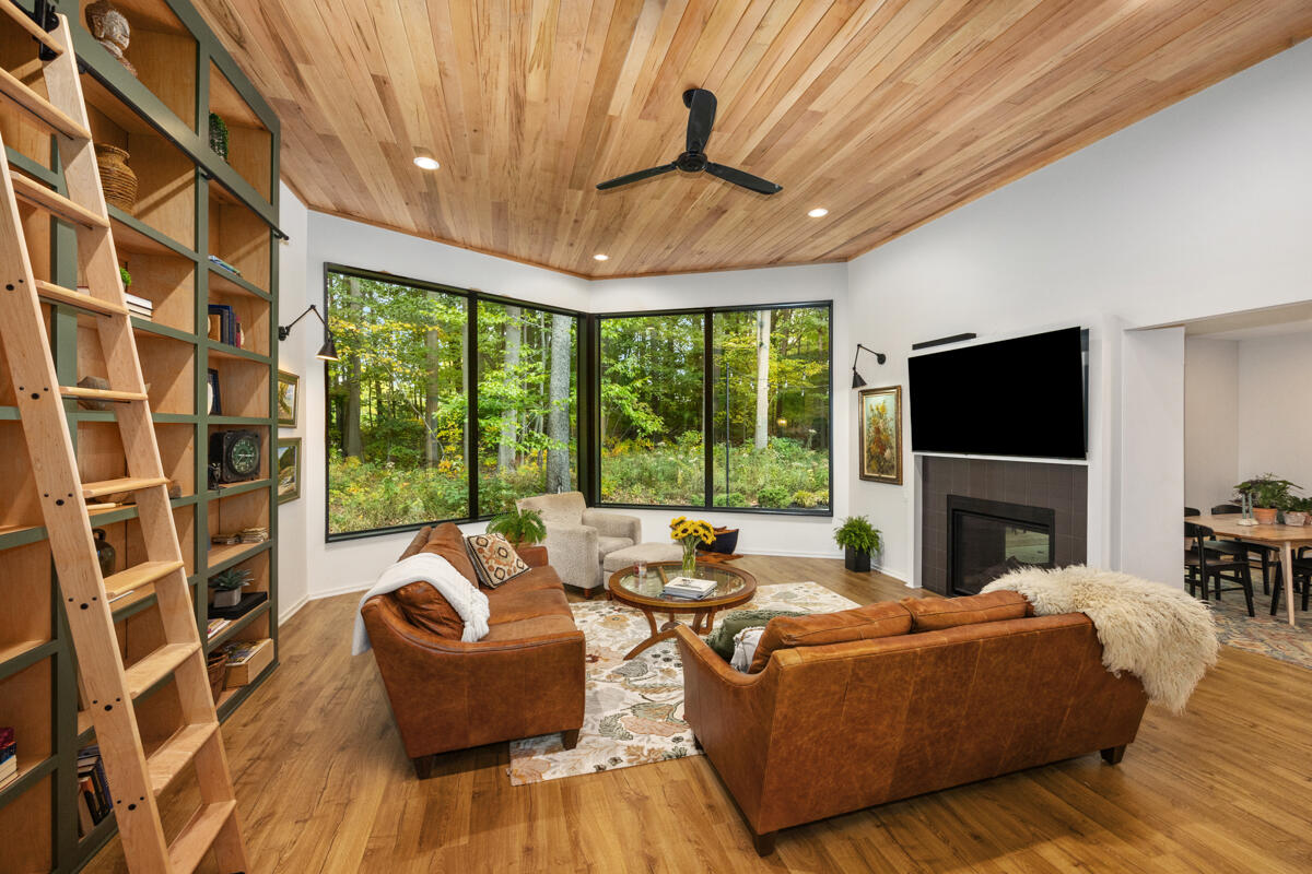 3465 Palmer Drive, Saugatuck