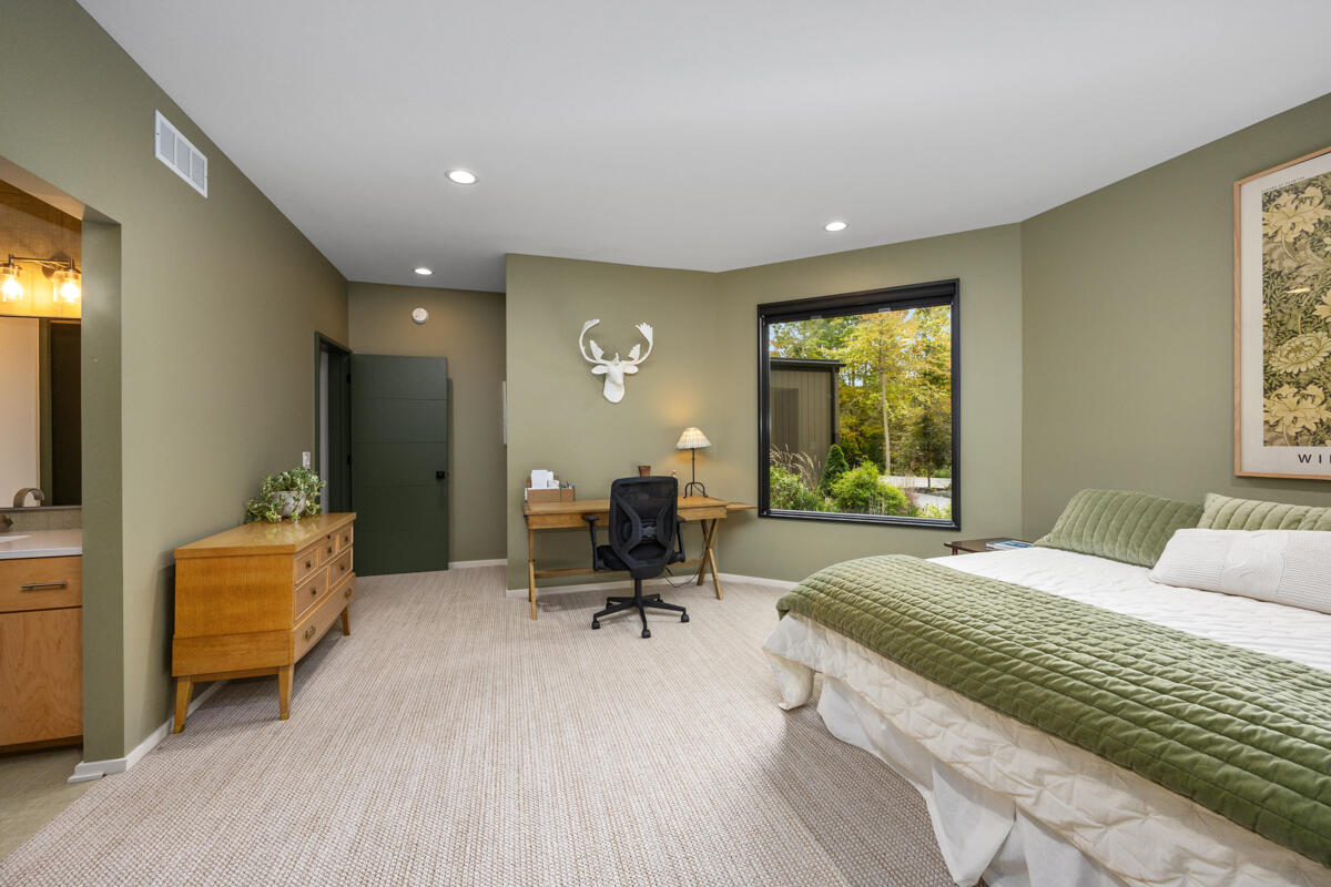 3465 Palmer Drive, Saugatuck