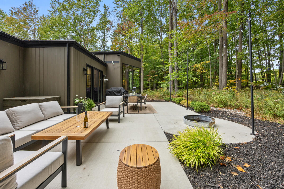 3465 Palmer Drive, Saugatuck