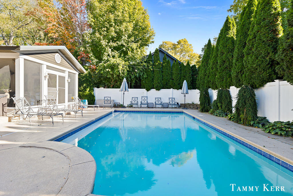 1021 Holland Street, Saugatuck