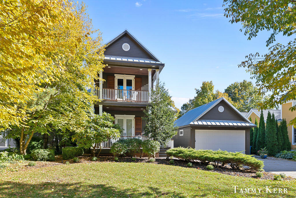 1021 Holland Street, Saugatuck