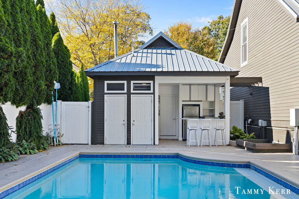 1021 Holland Street, Saugatuck