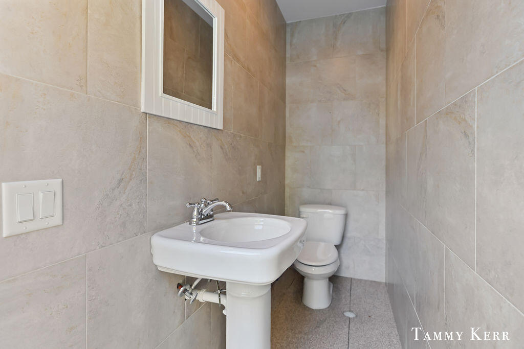 1021 Holland Street, Saugatuck