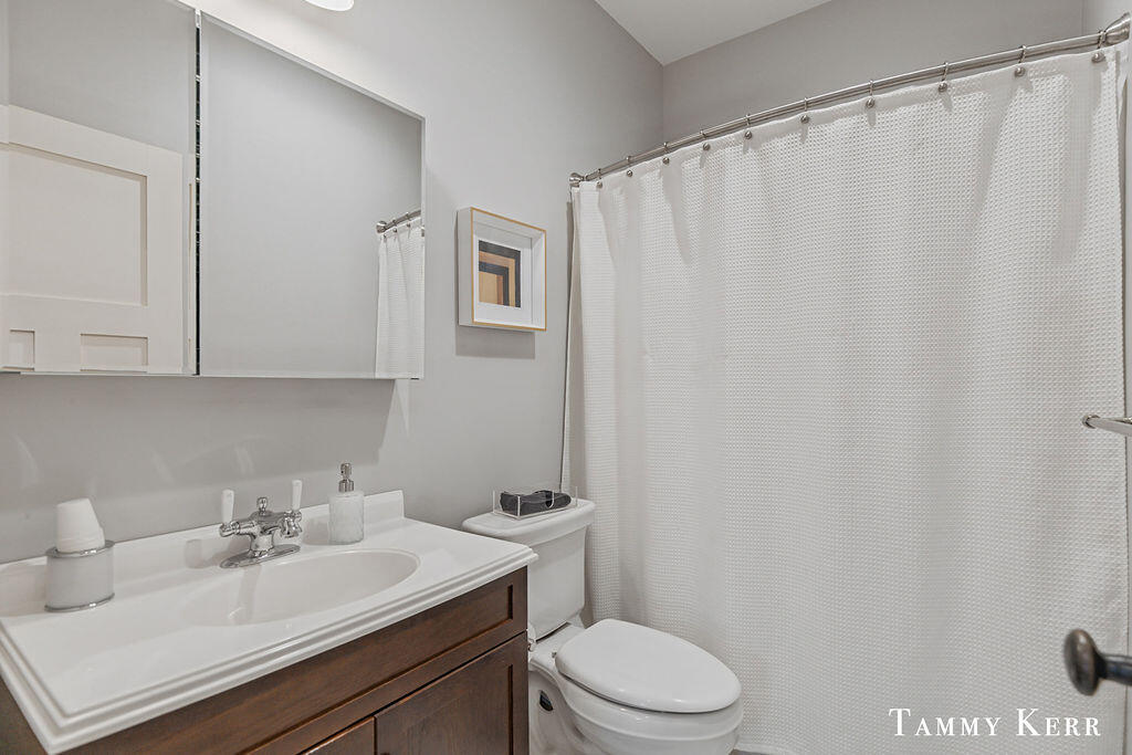 1021 Holland Street, Saugatuck