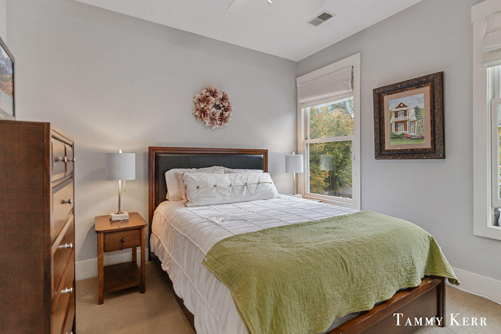 1021 Holland Street, Saugatuck