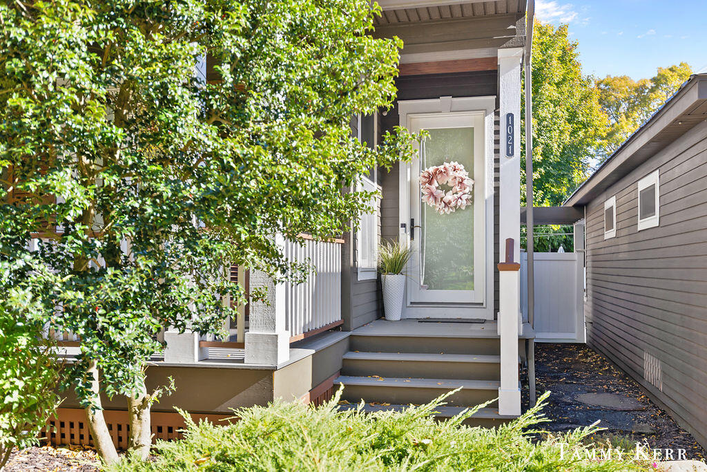 1021 Holland Street, Saugatuck