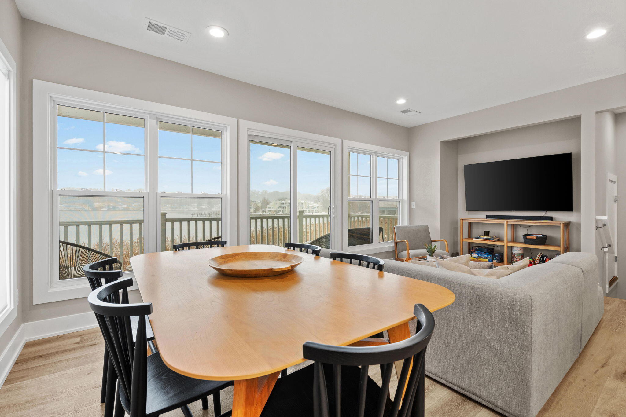 60 Swing Bridge Lane