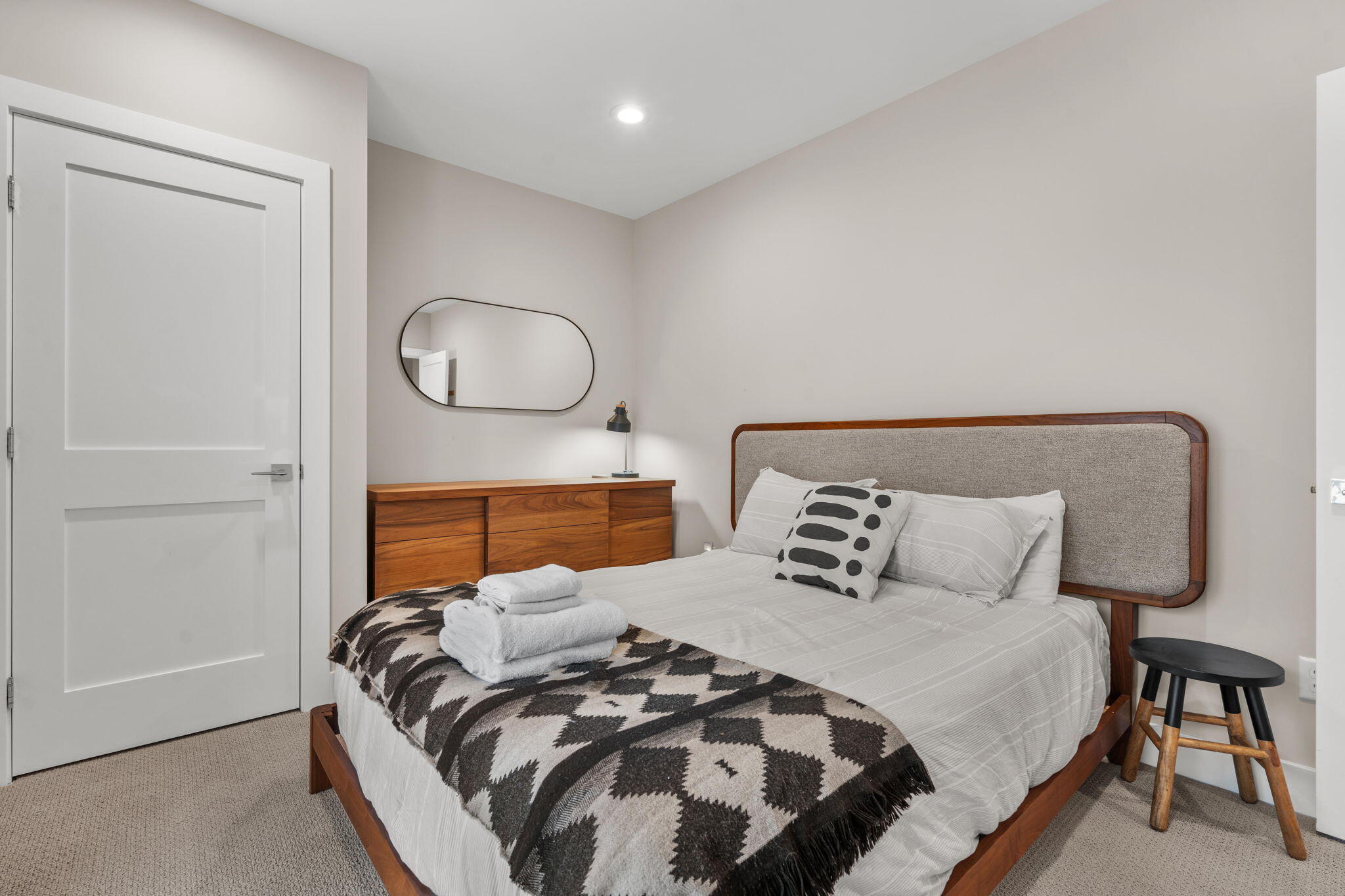 60 Swing Bridge Lane