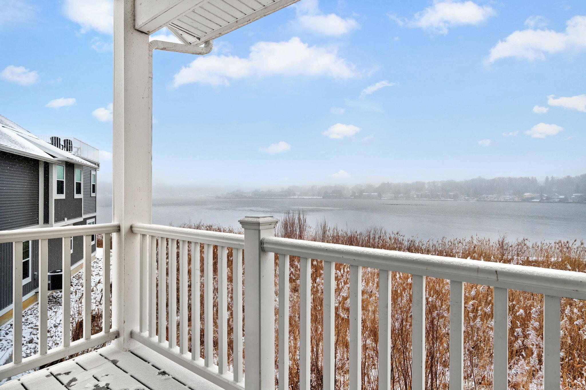 60 Swing Bridge Lane