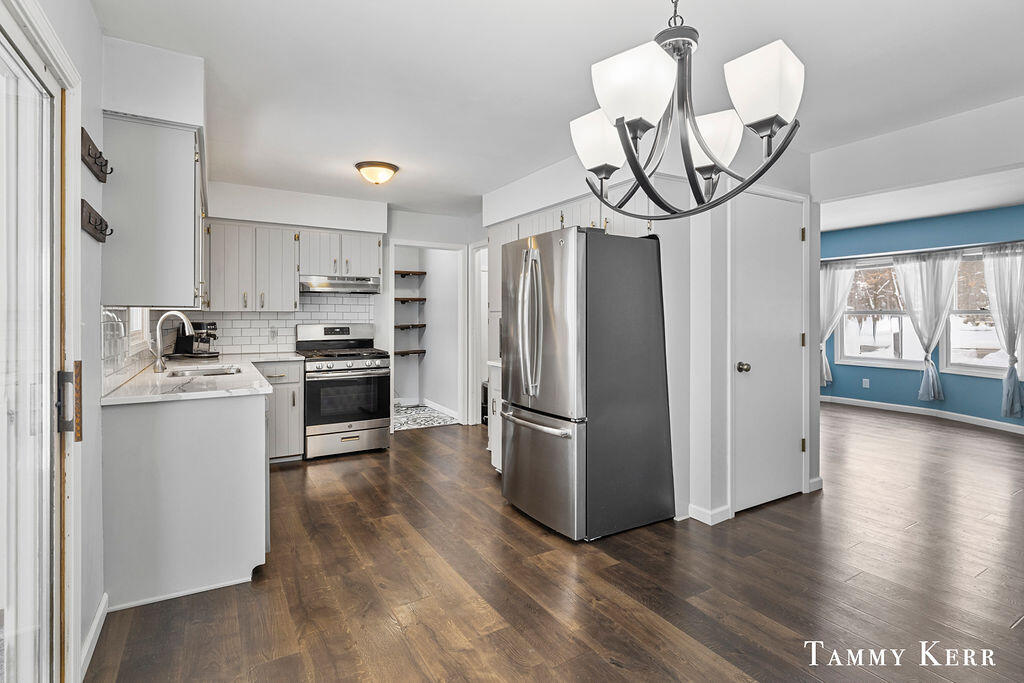 3665 Remembrance Road NW