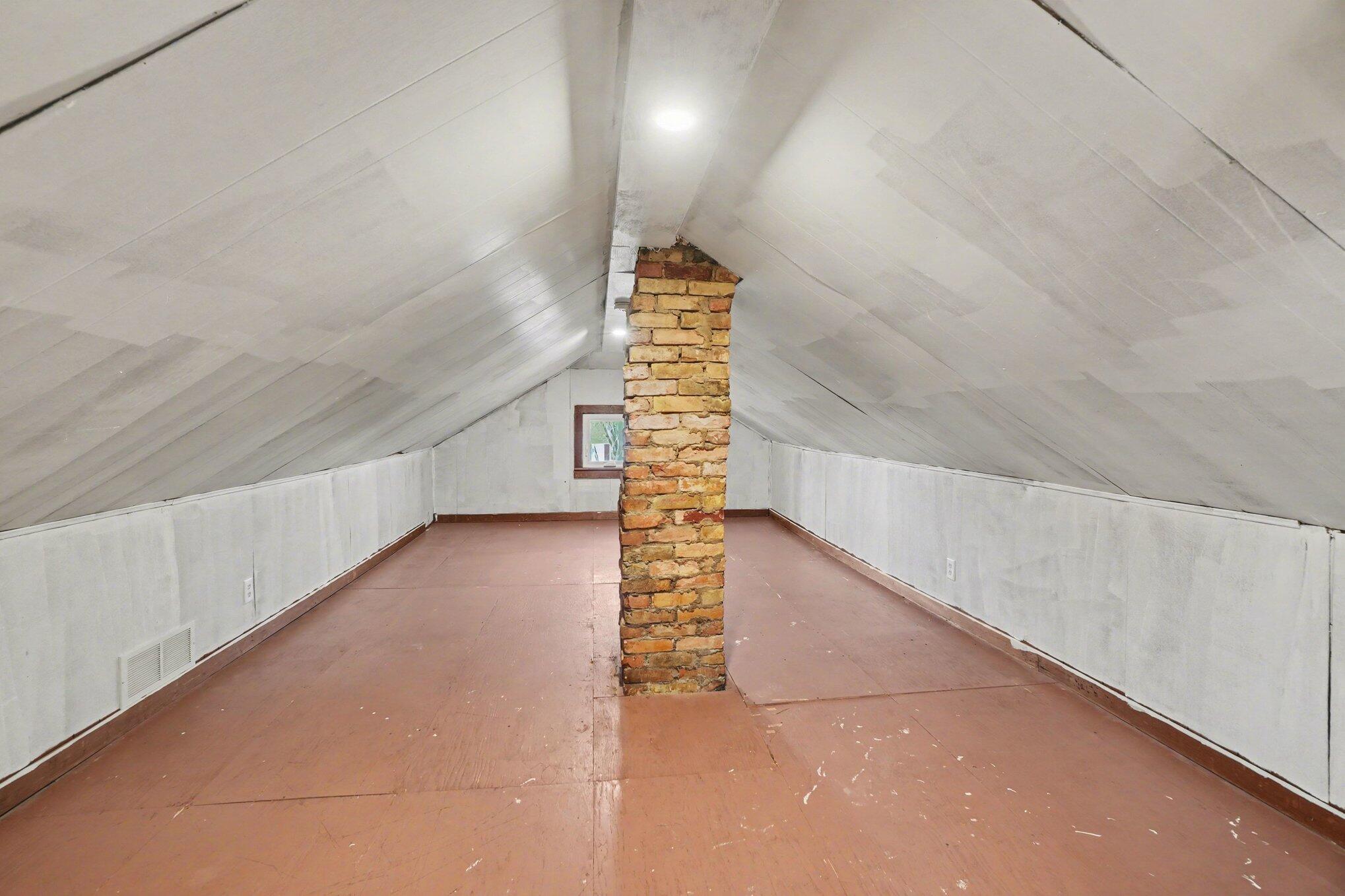 133 E 20th Street
