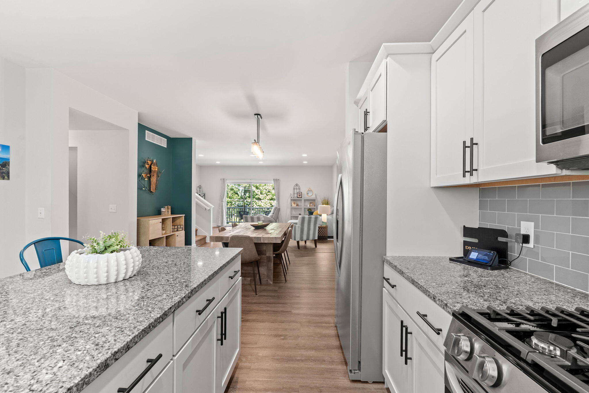 160 Keewatin Way D