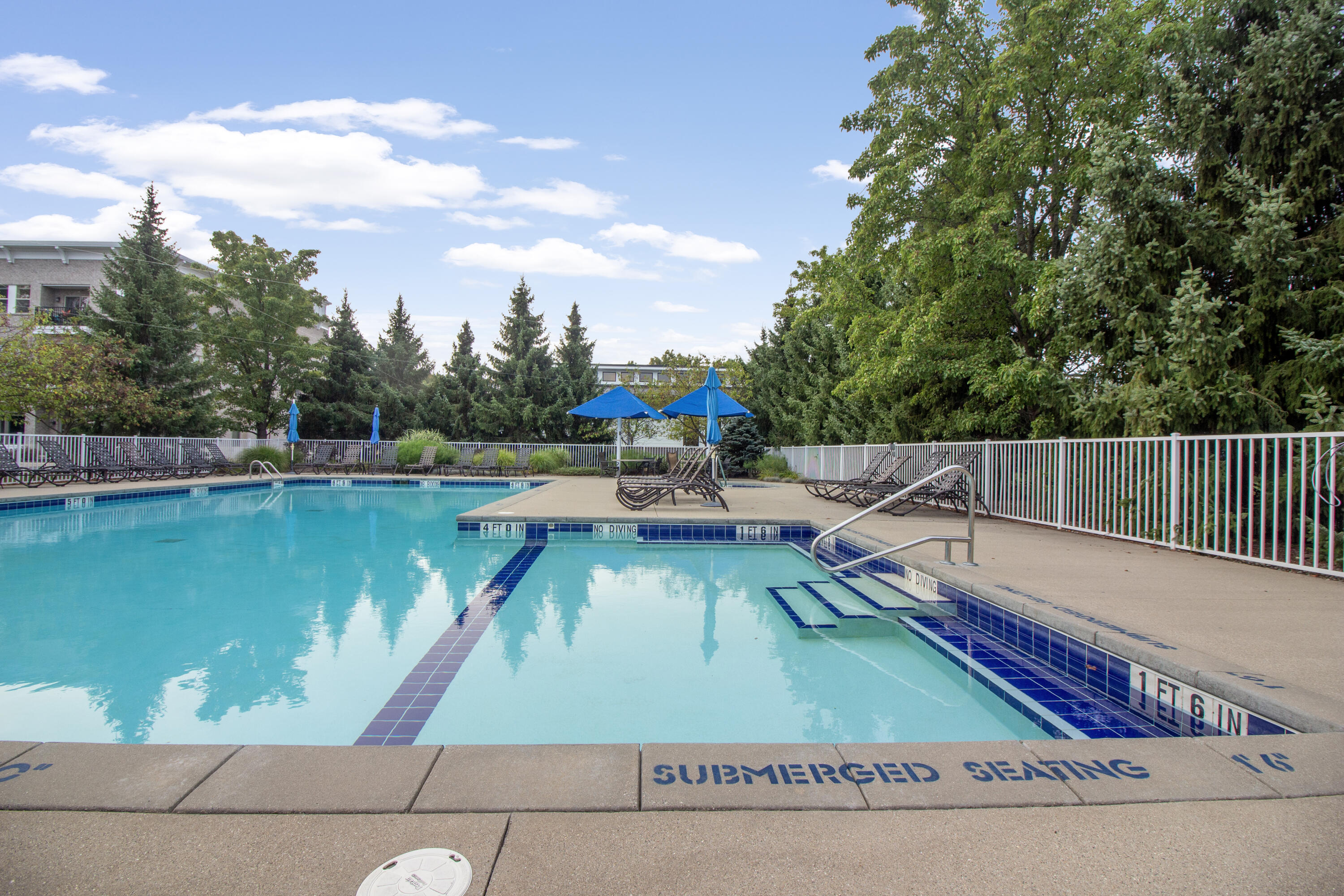 160 Keewatin Way D