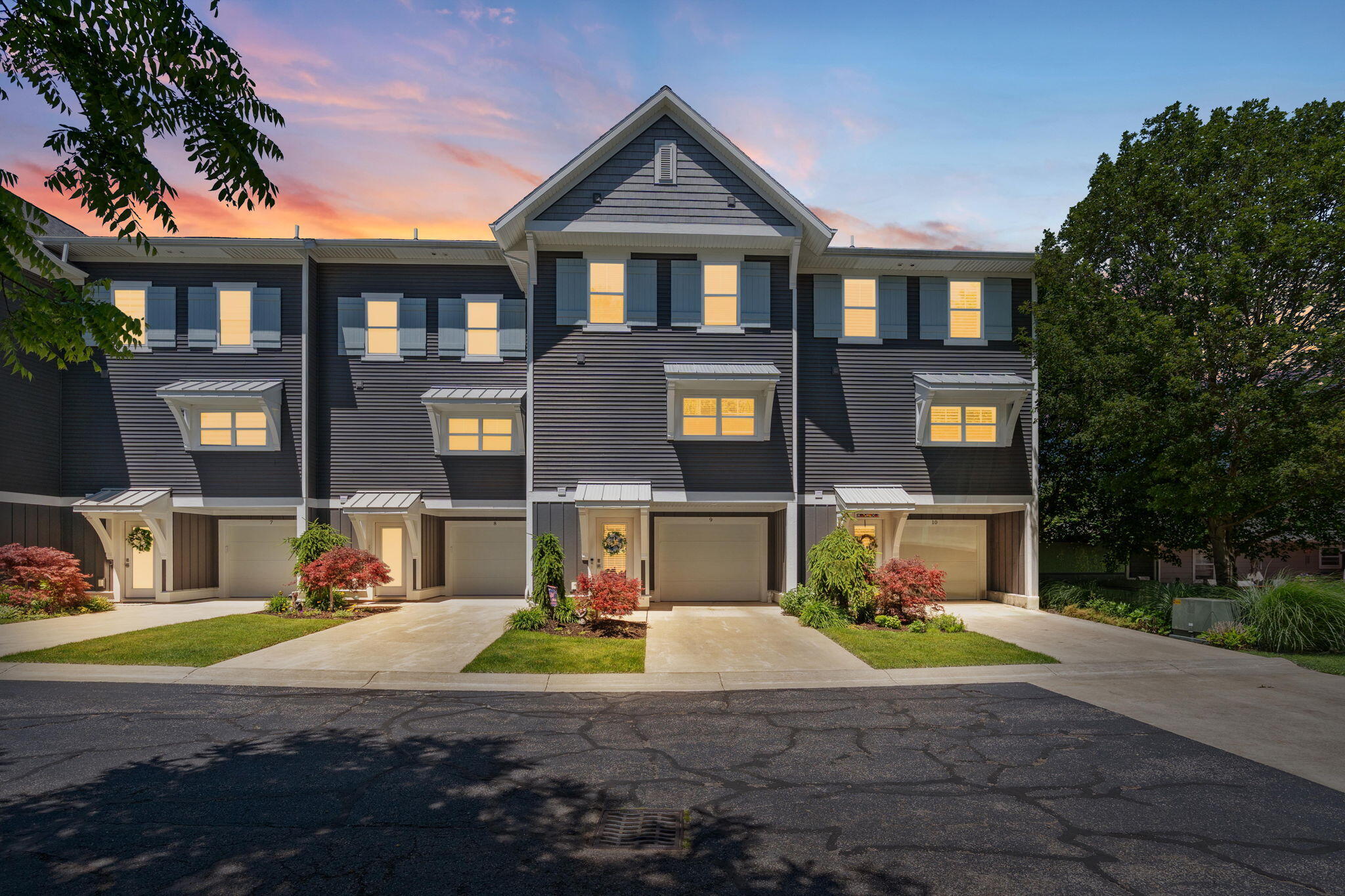 160 Keewatin Way D
