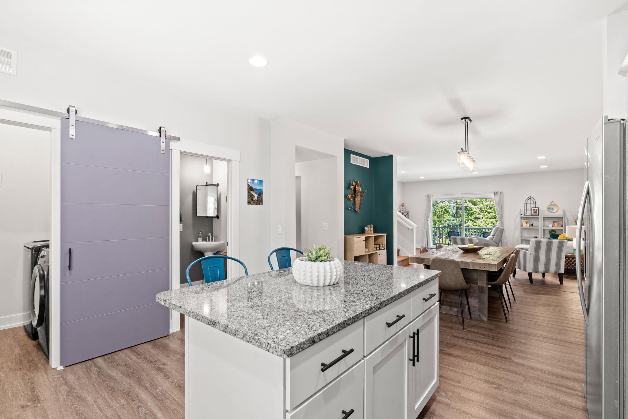 160 Keewatin Way D
