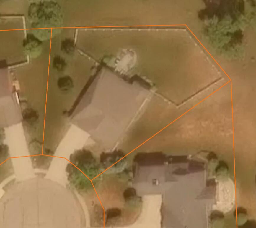 341 Parkside Lane