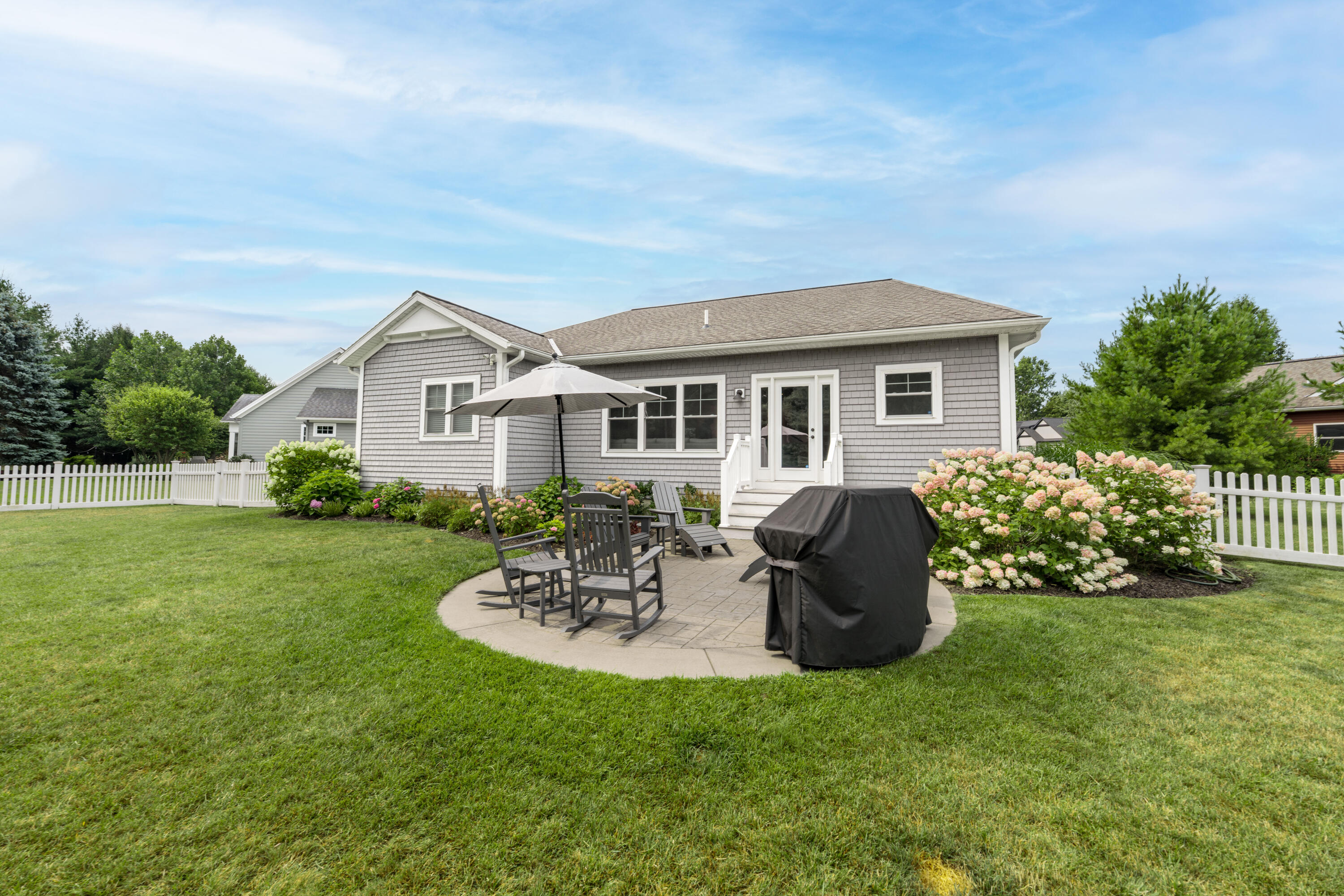 341 Parkside Lane