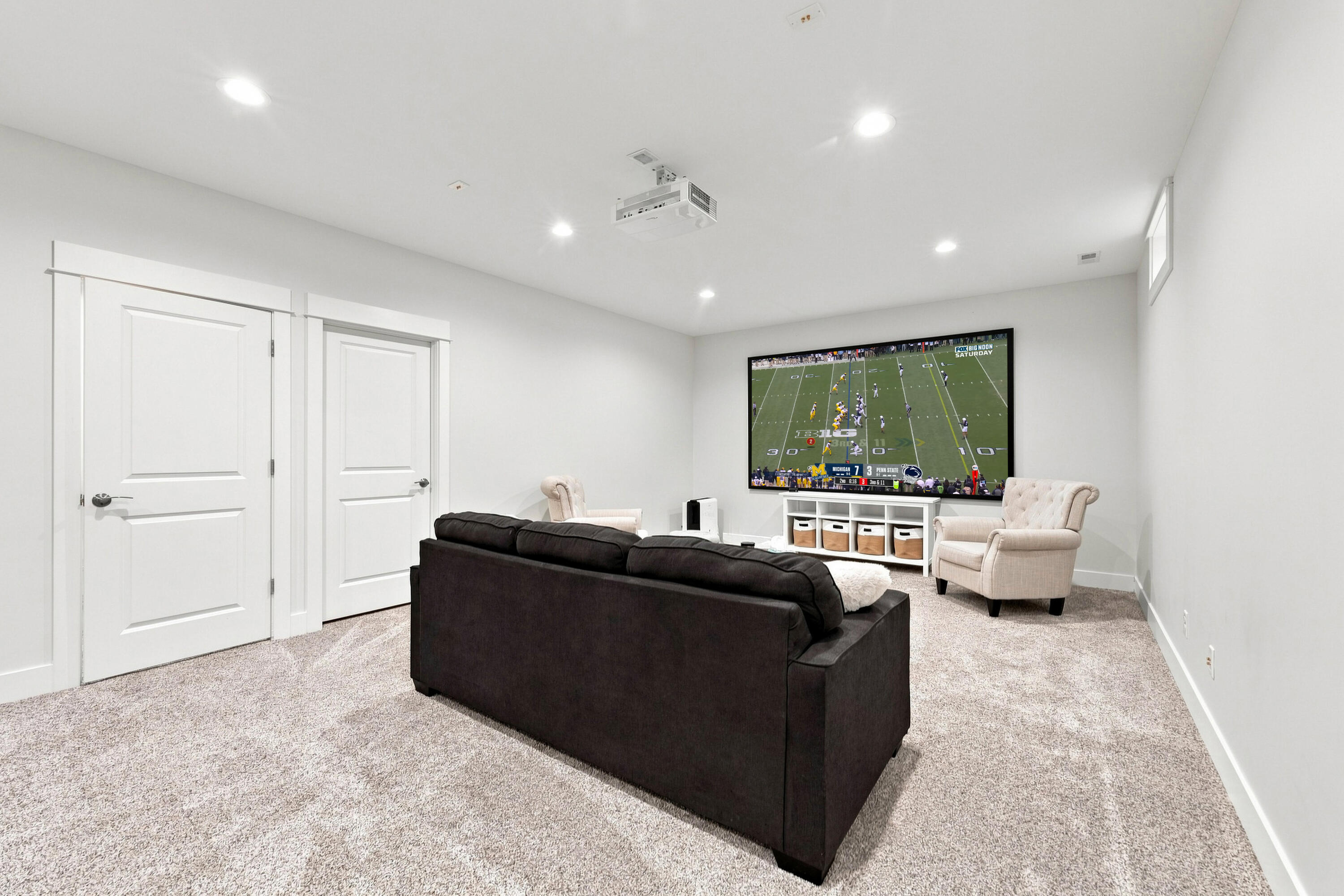 341 Parkside Lane
