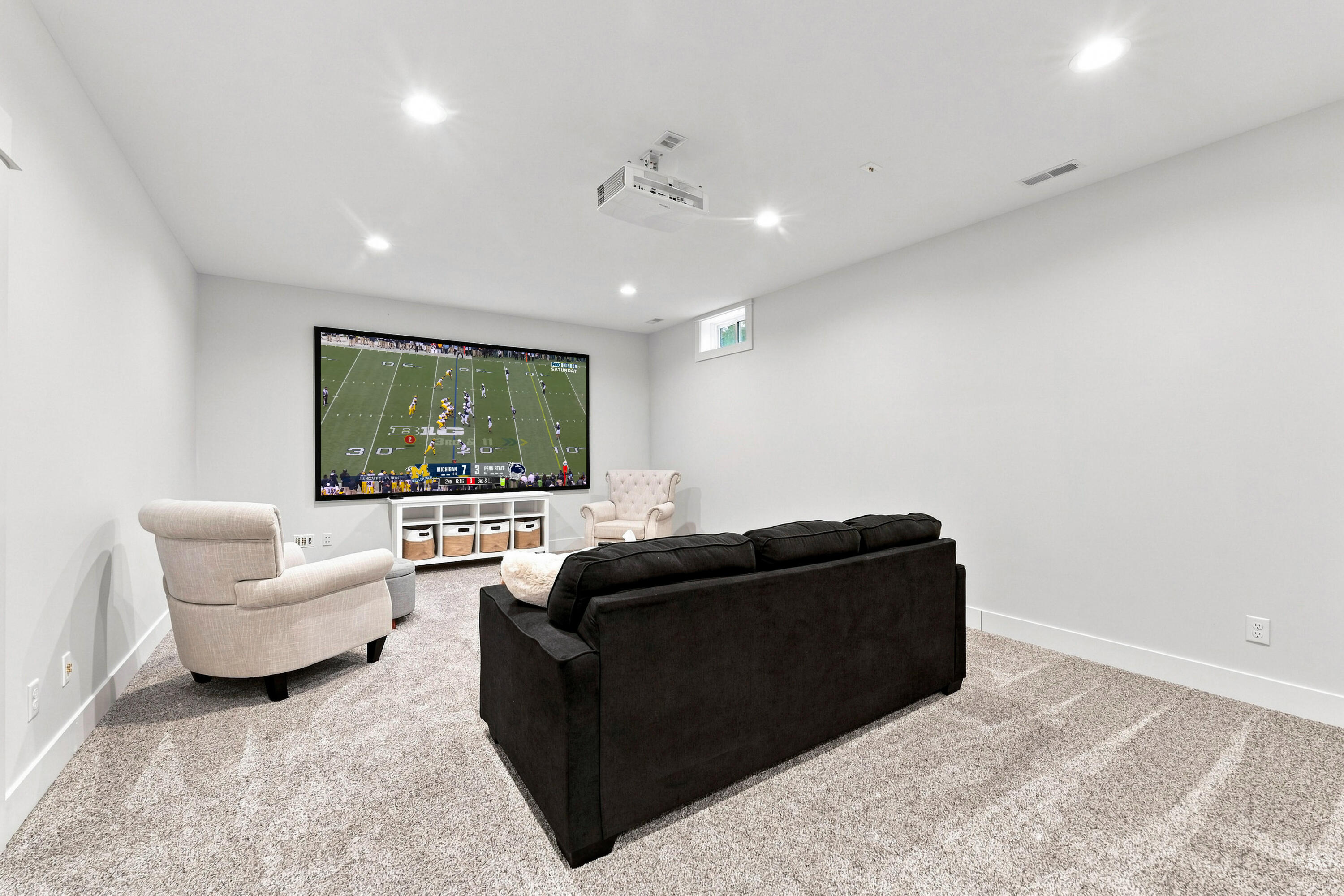 341 Parkside Lane
