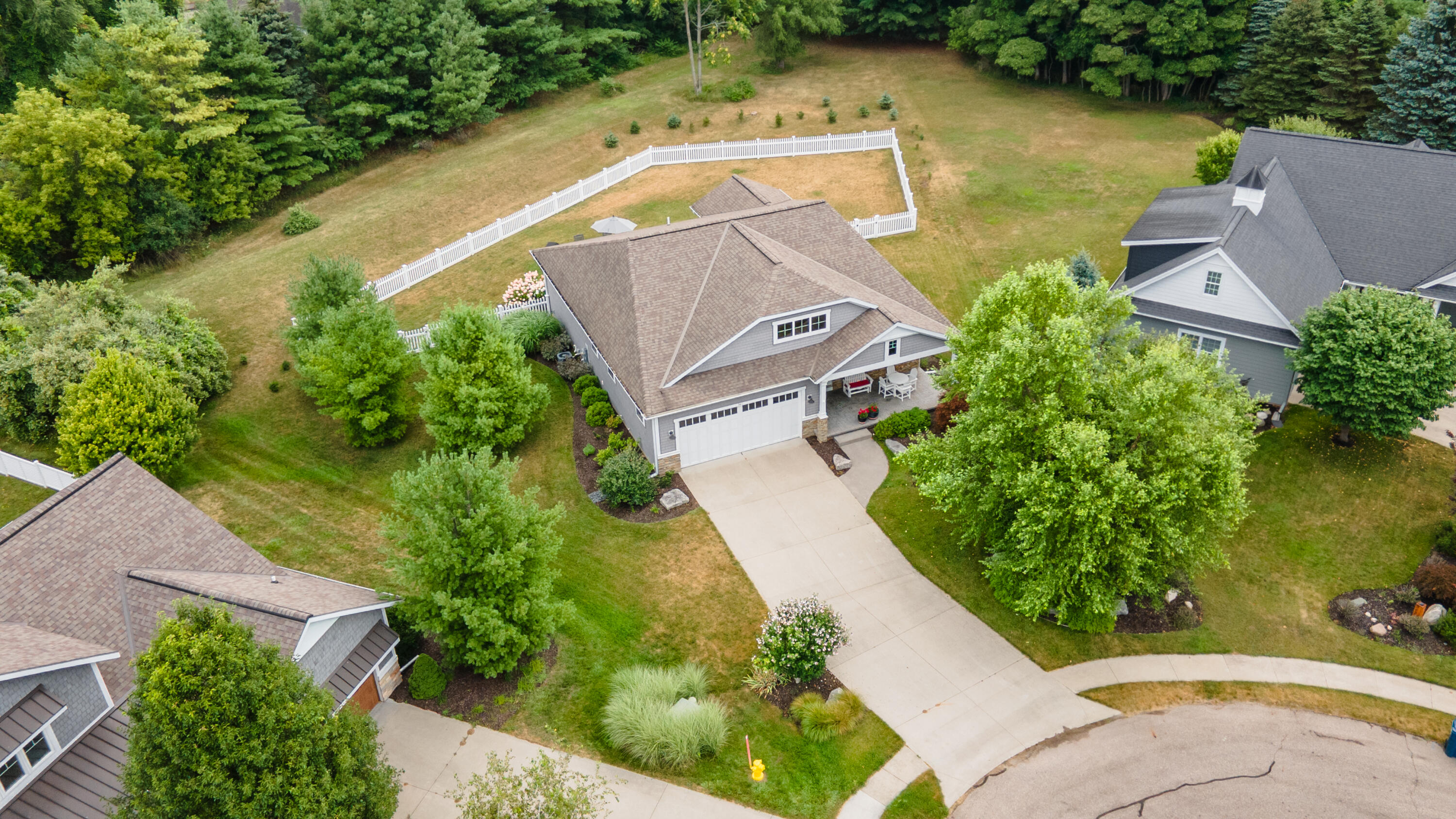 341 Parkside Lane
