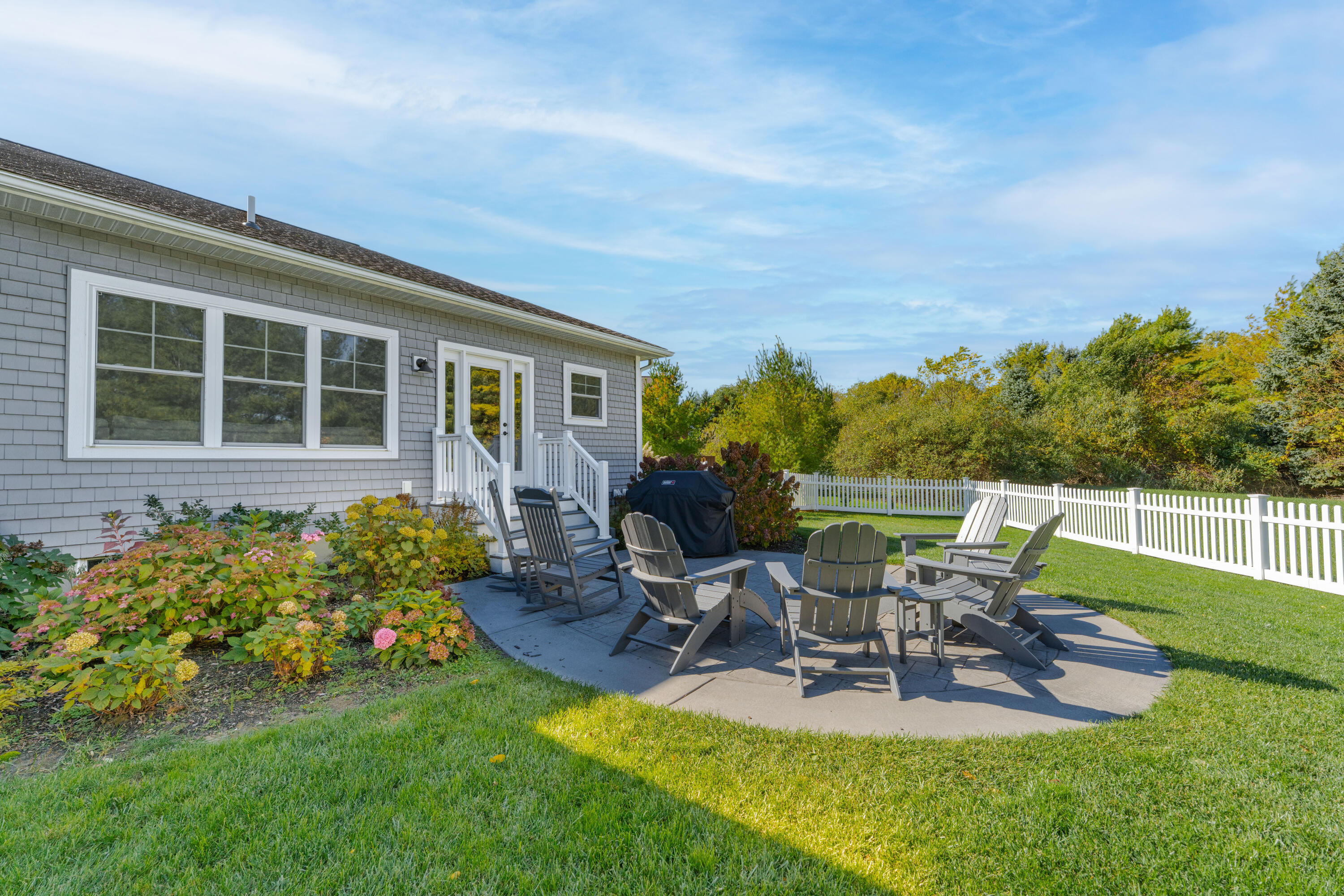 341 Parkside Lane