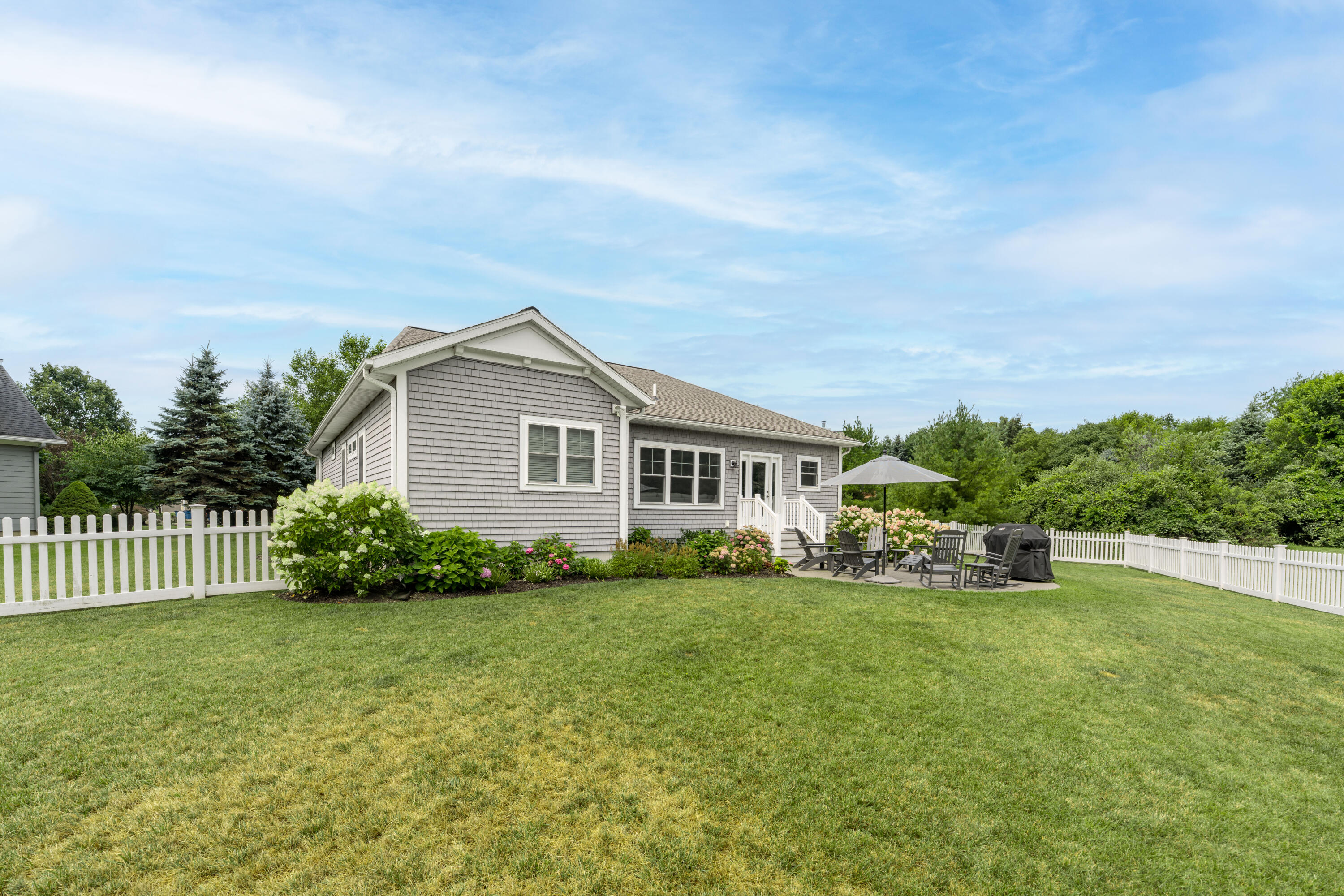 341 Parkside Lane