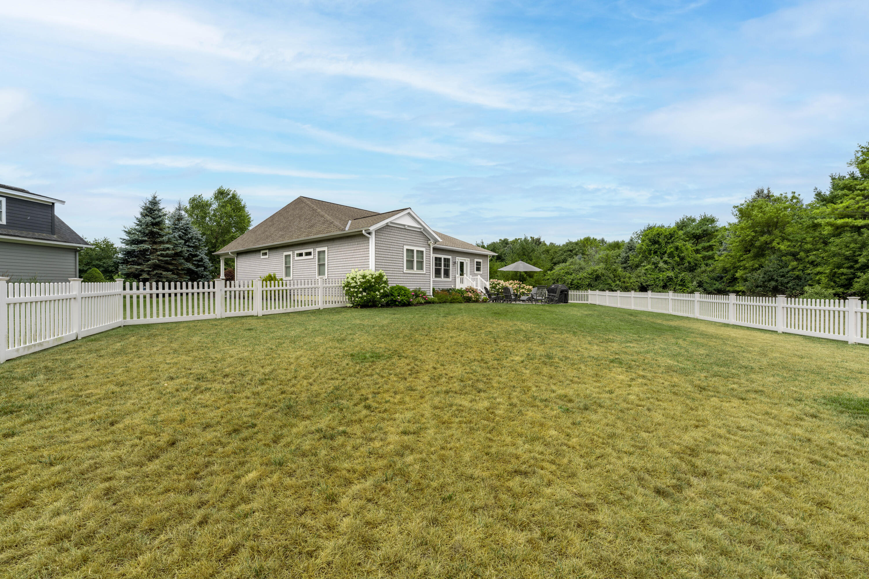 341 Parkside Lane