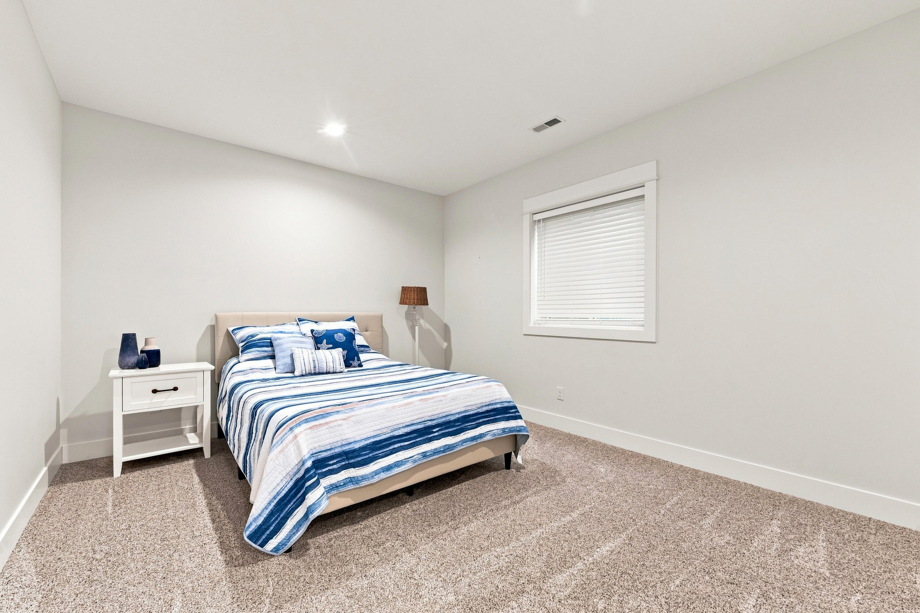 341 Parkside Lane