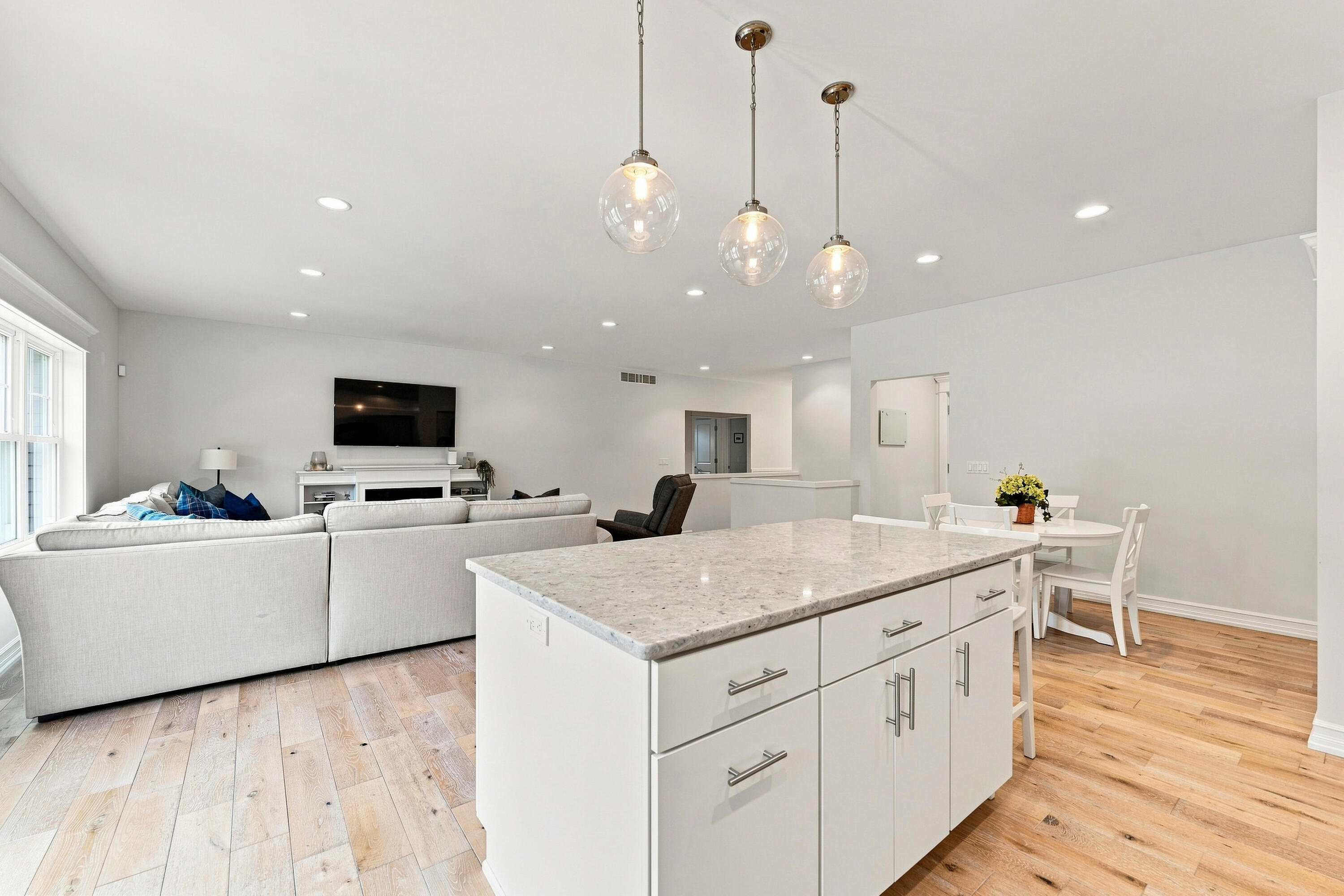 341 Parkside Lane