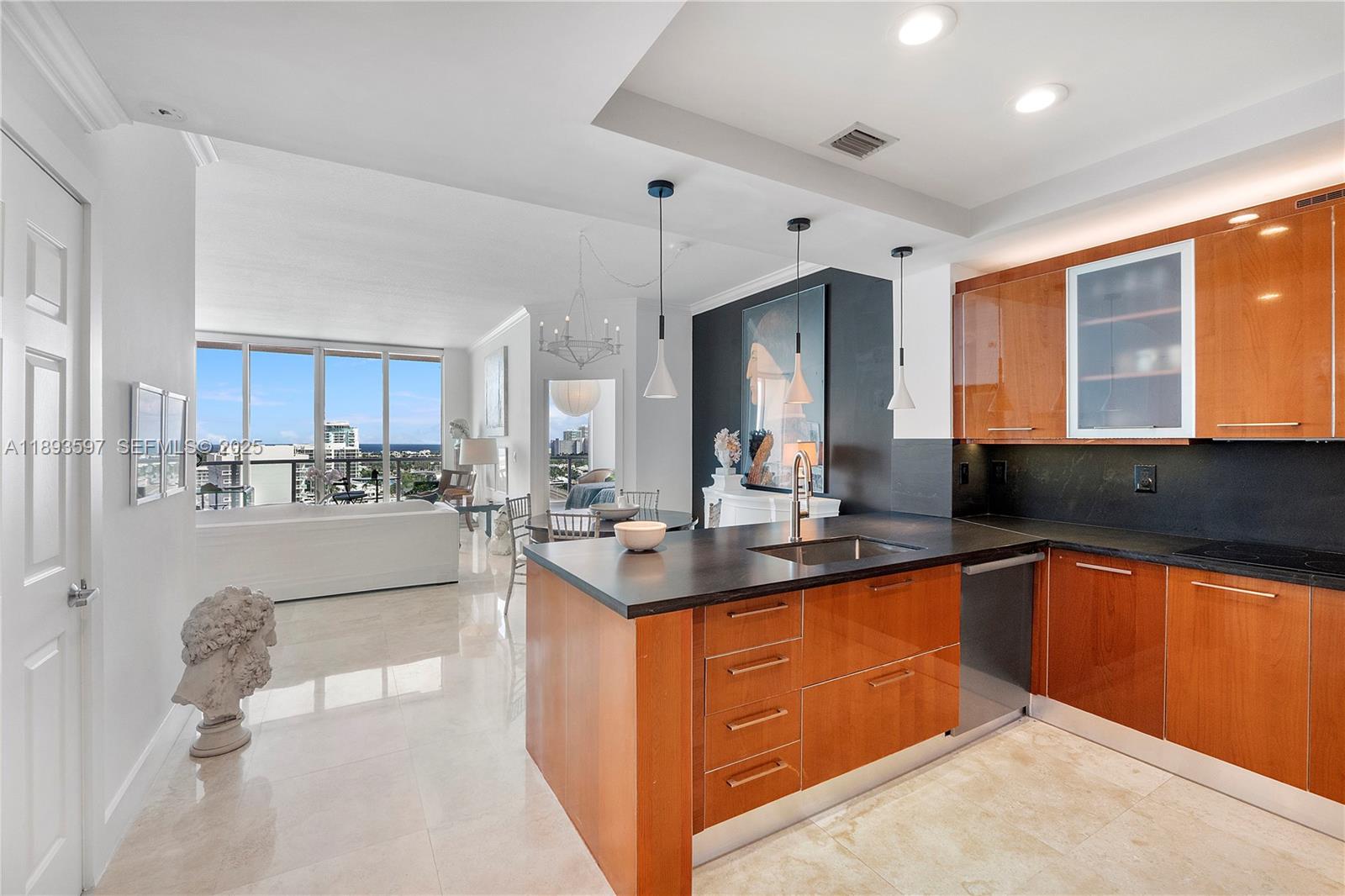1819 SE 17th Street 1606