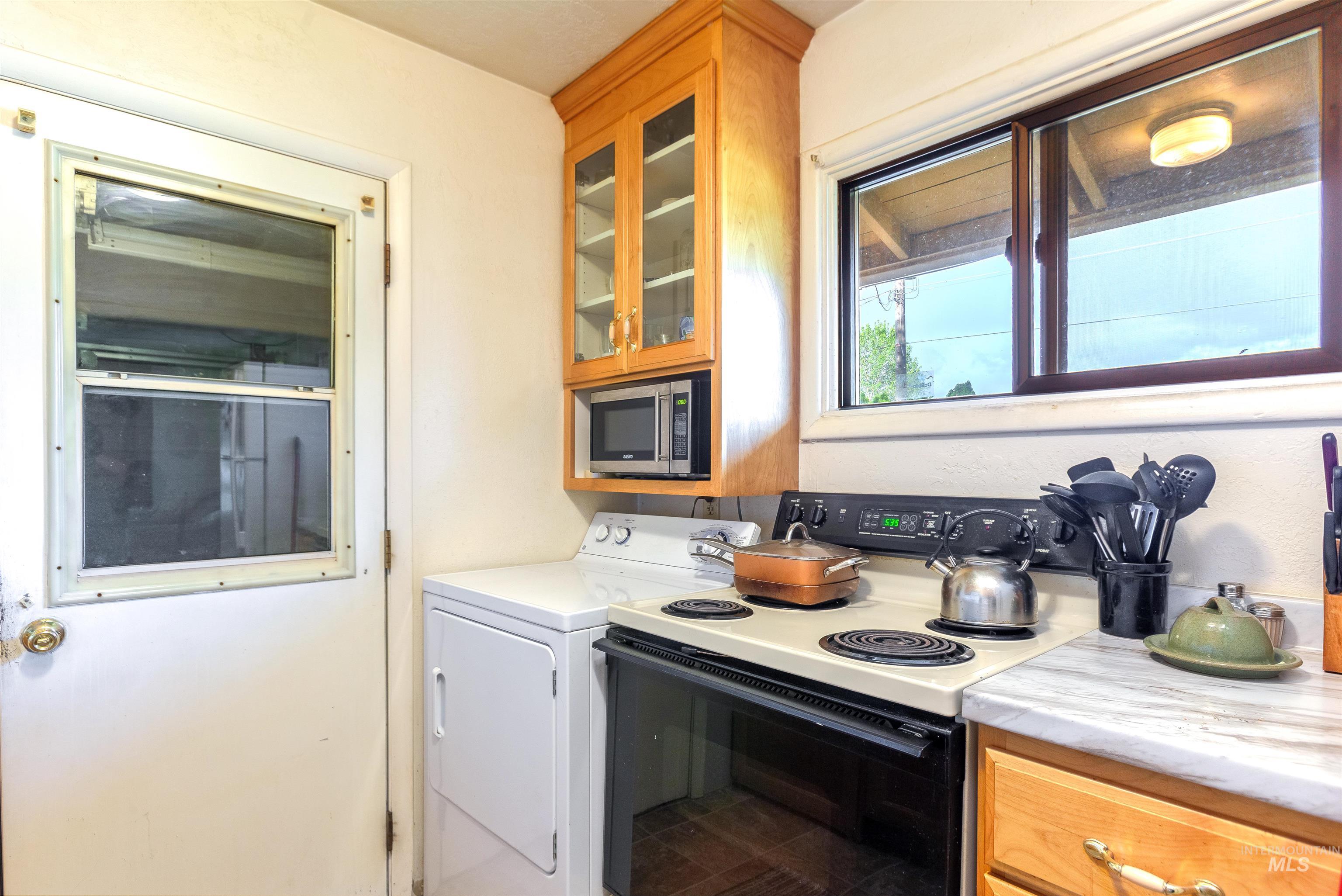3140 10th Street