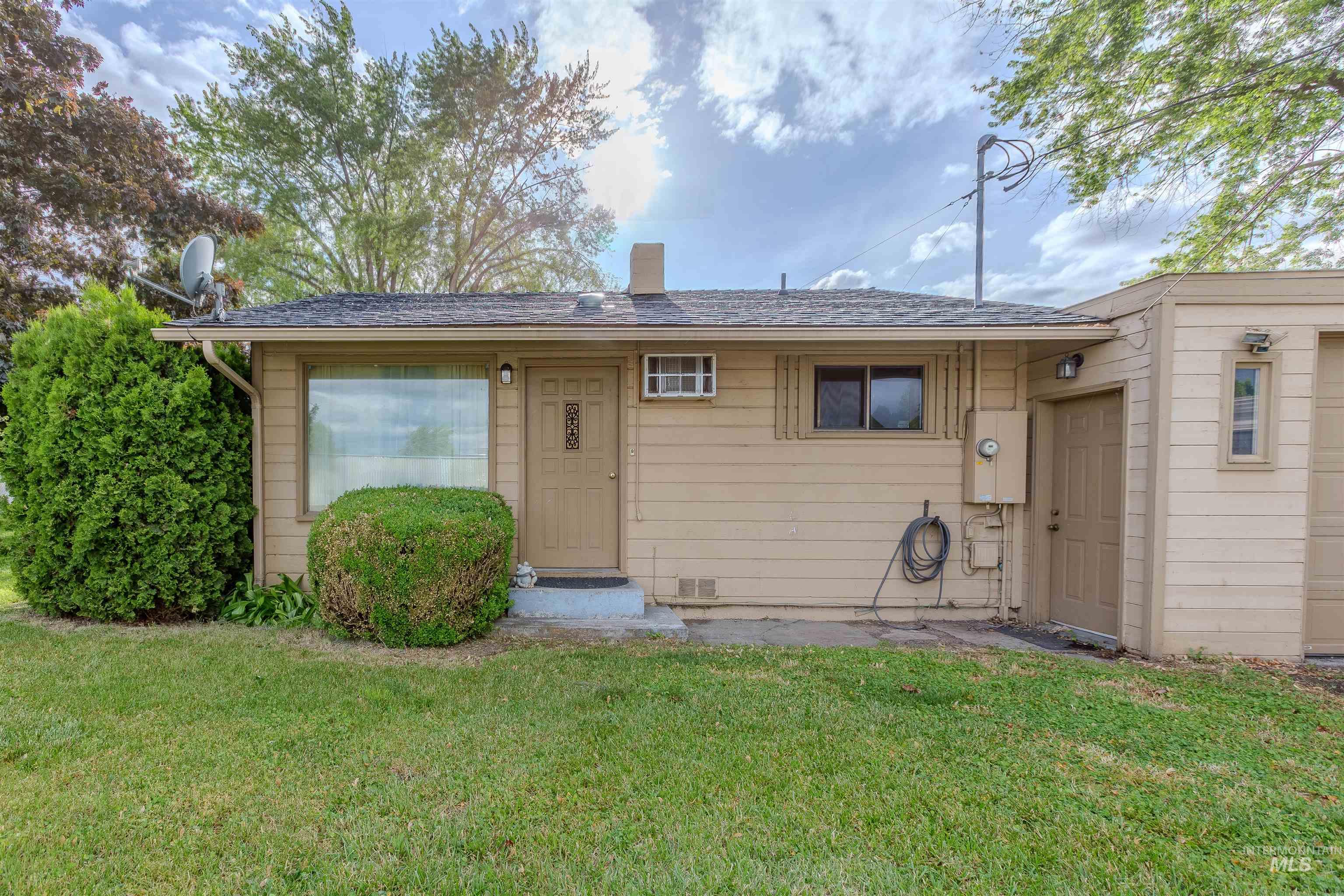 3140 10th Street