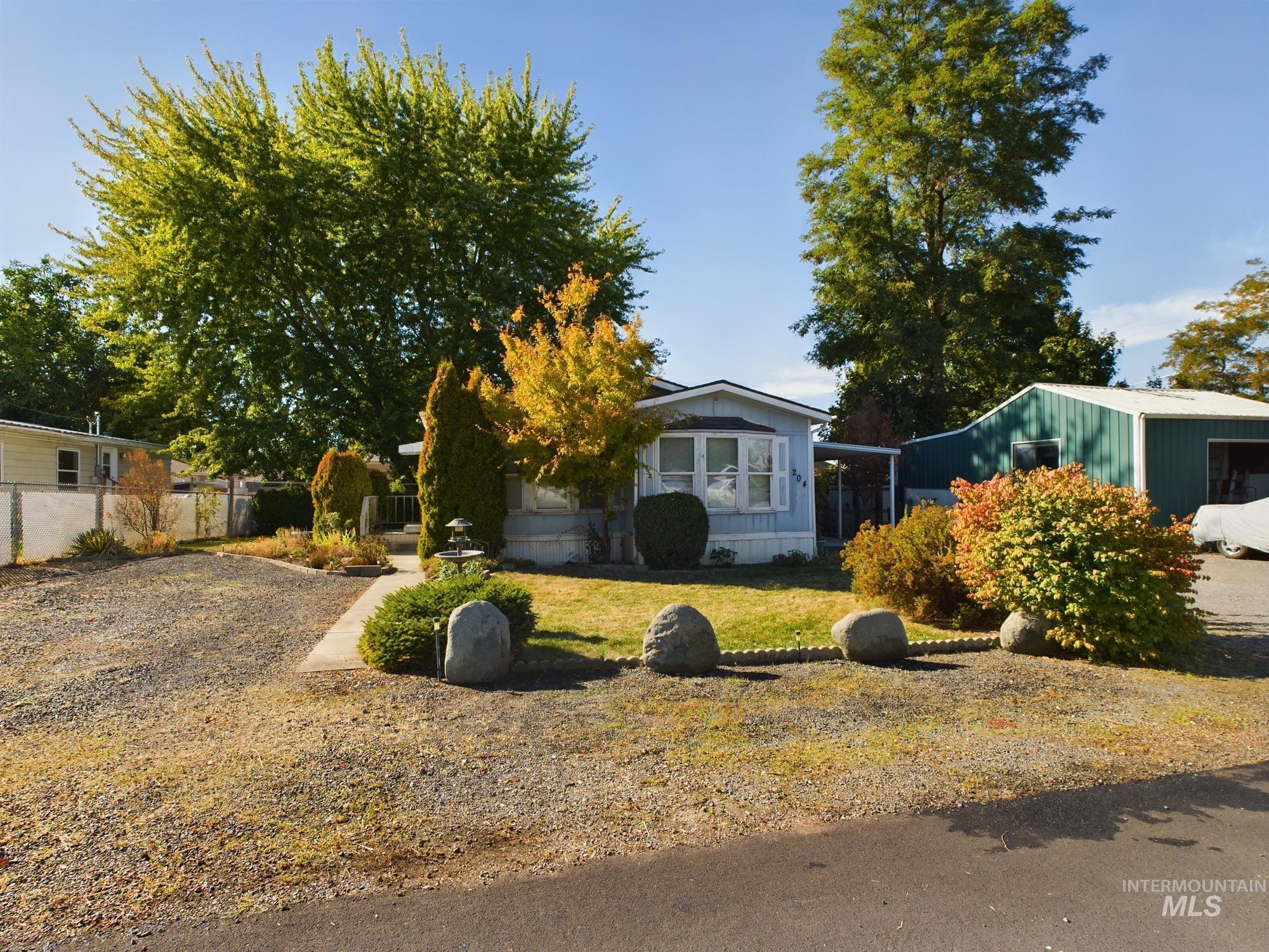 204 S Garden Court