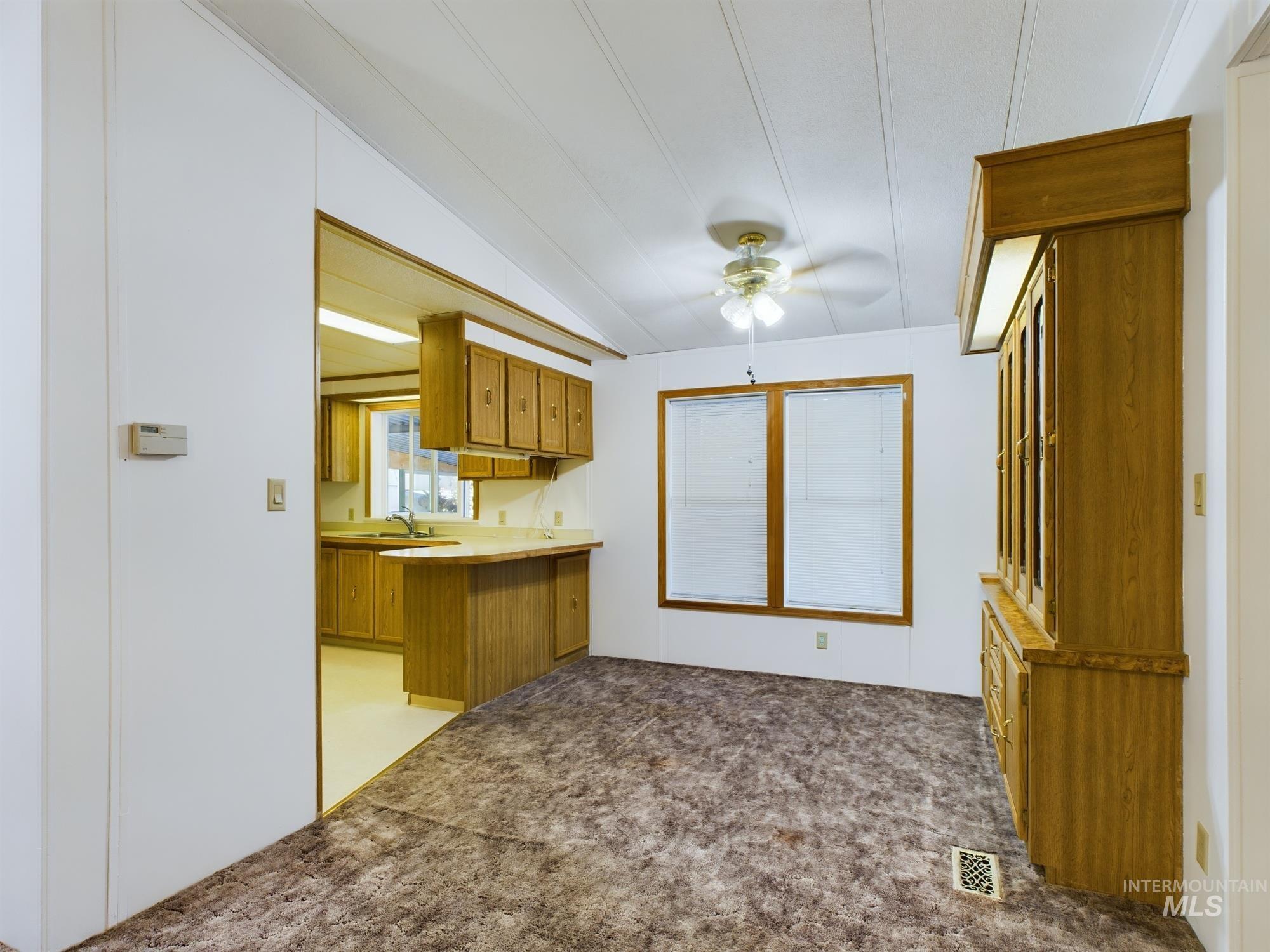 204 S Garden Court