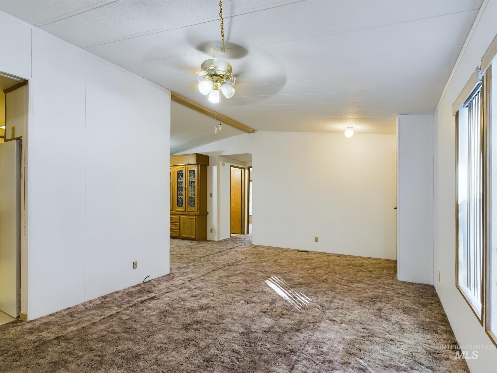 204 S Garden Court