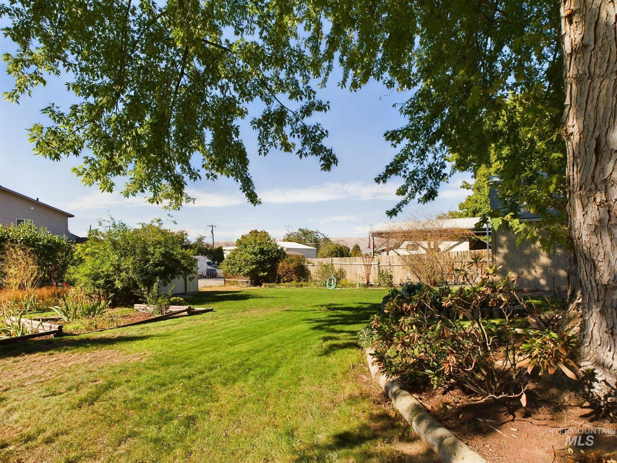 204 S Garden Court