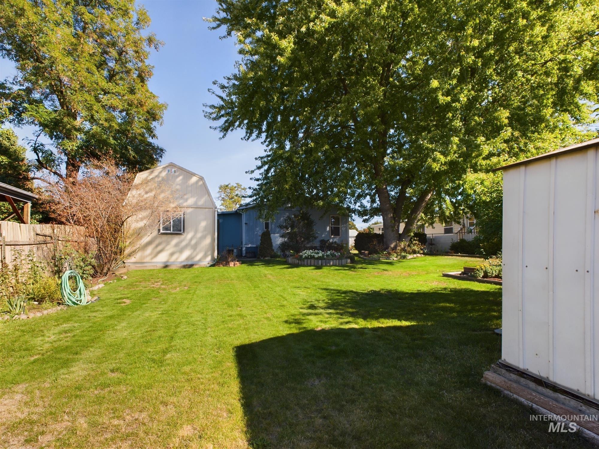 204 S Garden Court