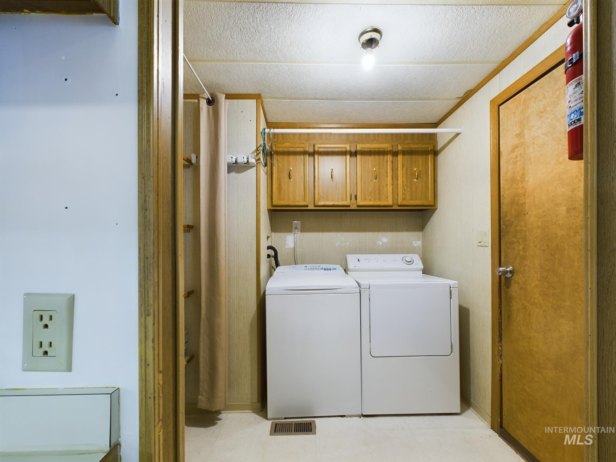 204 S Garden Court