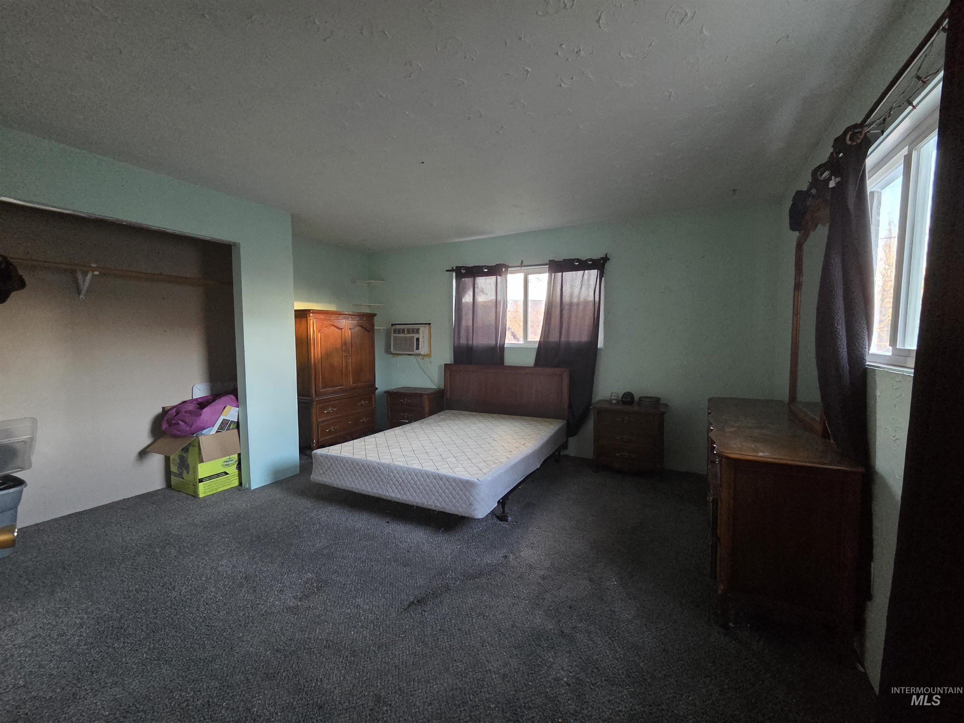1417 19th Ave