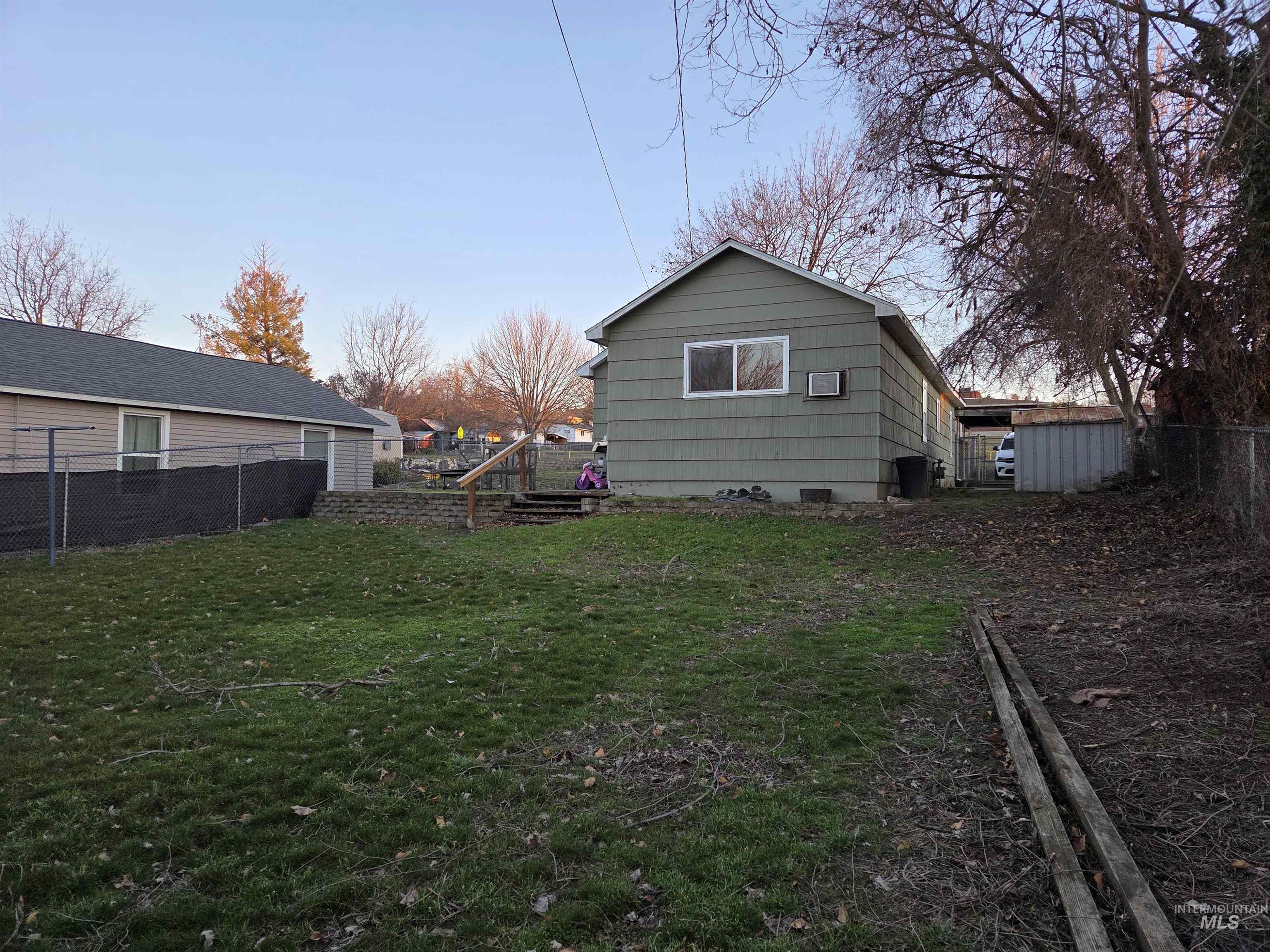 1417 19th Ave
