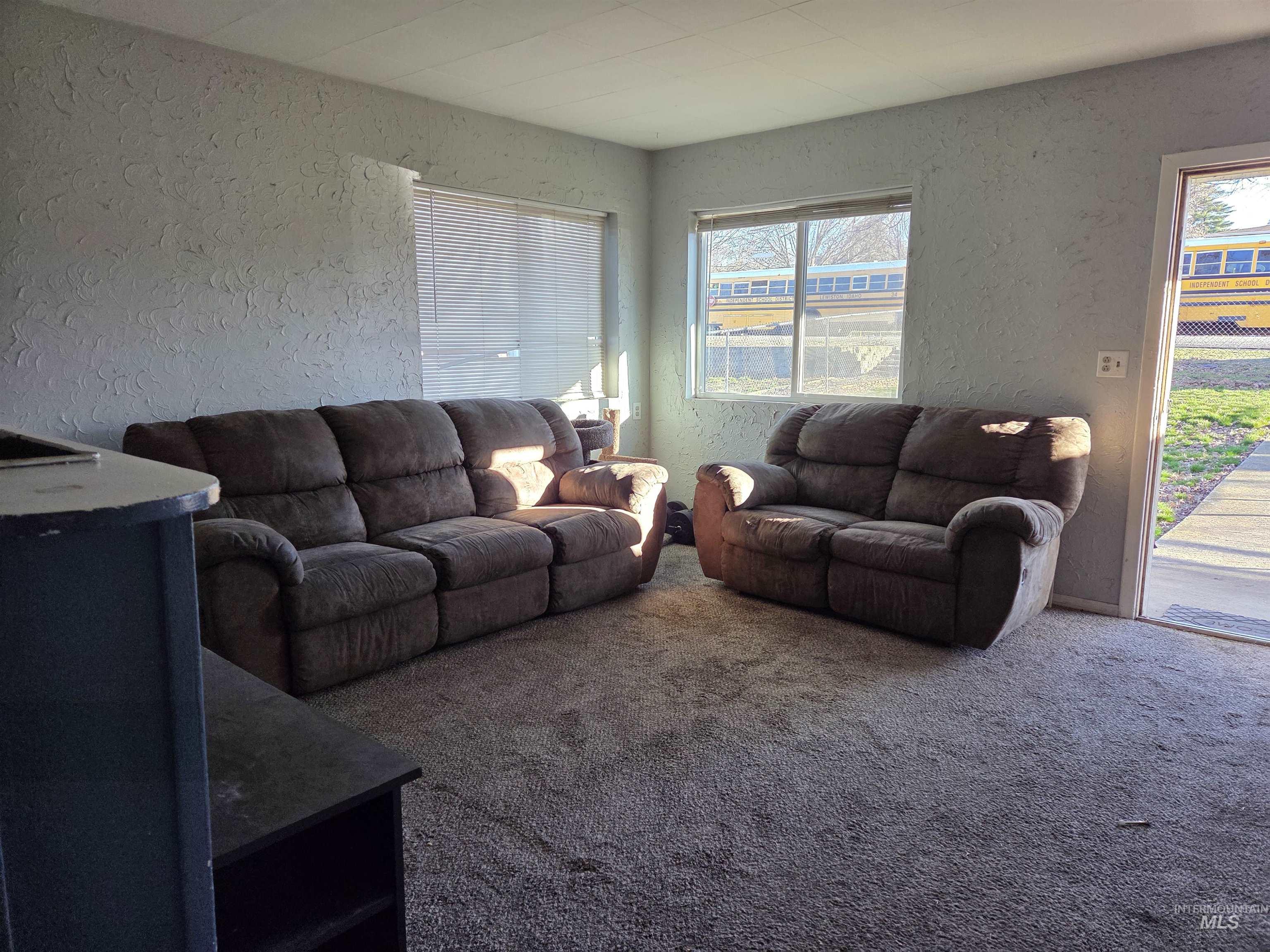 1417 19th Ave