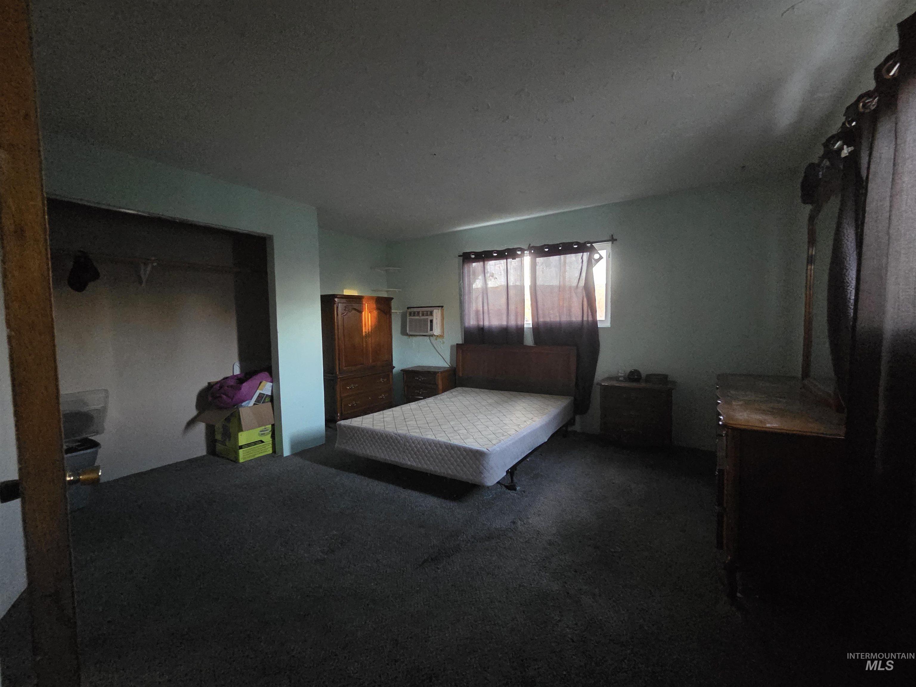 1417 19th Ave
