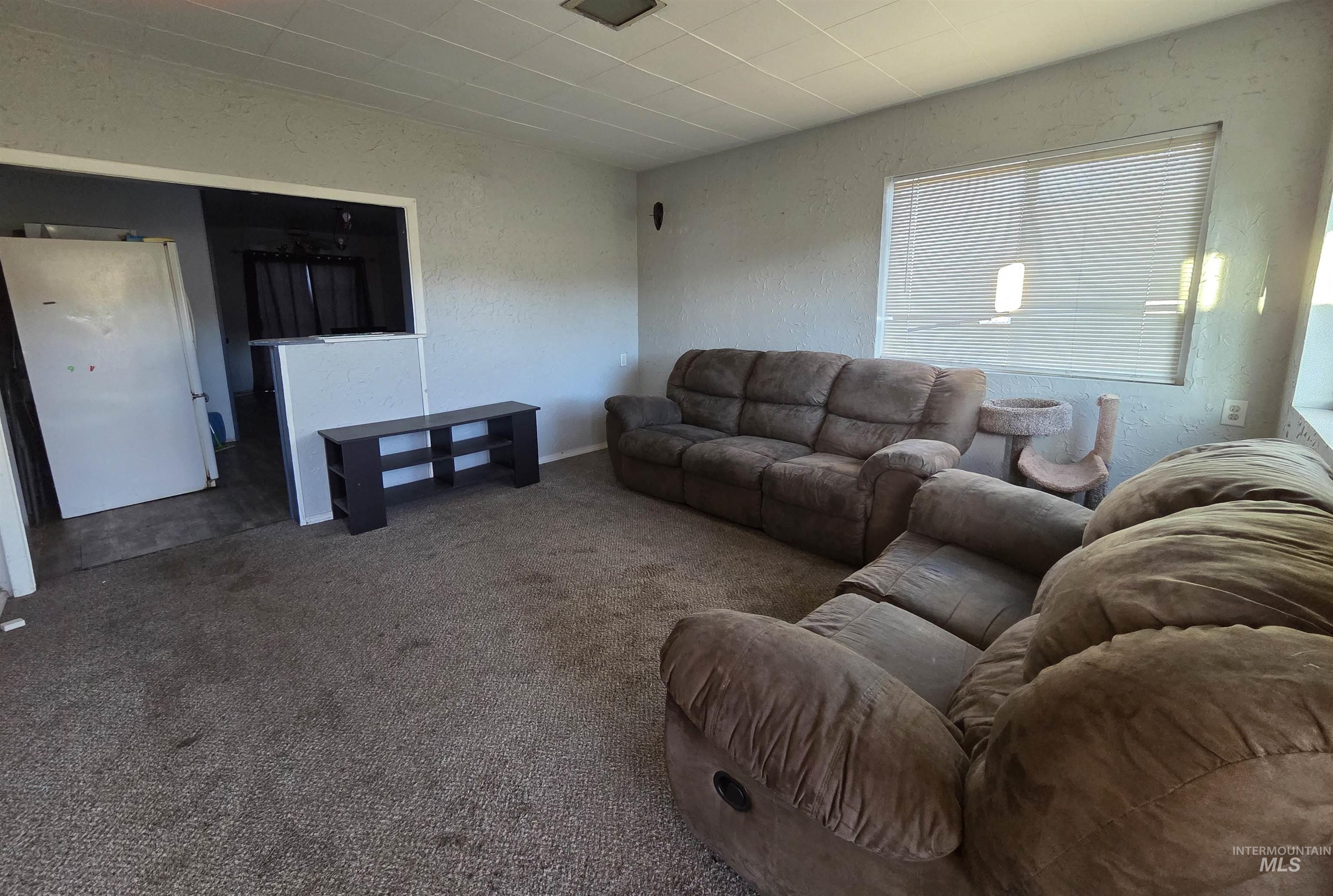 1417 19th Ave