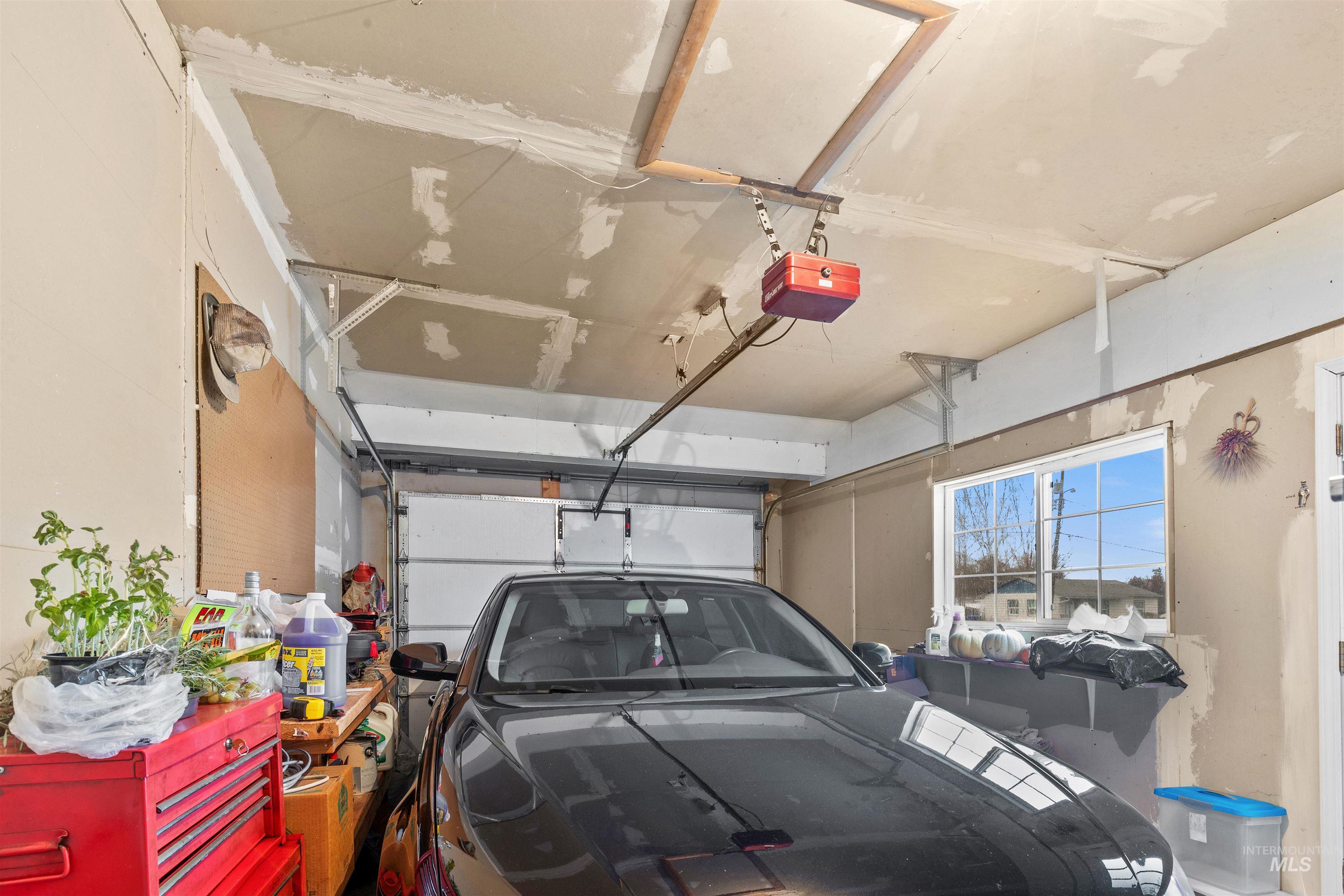 811 Preston Ave