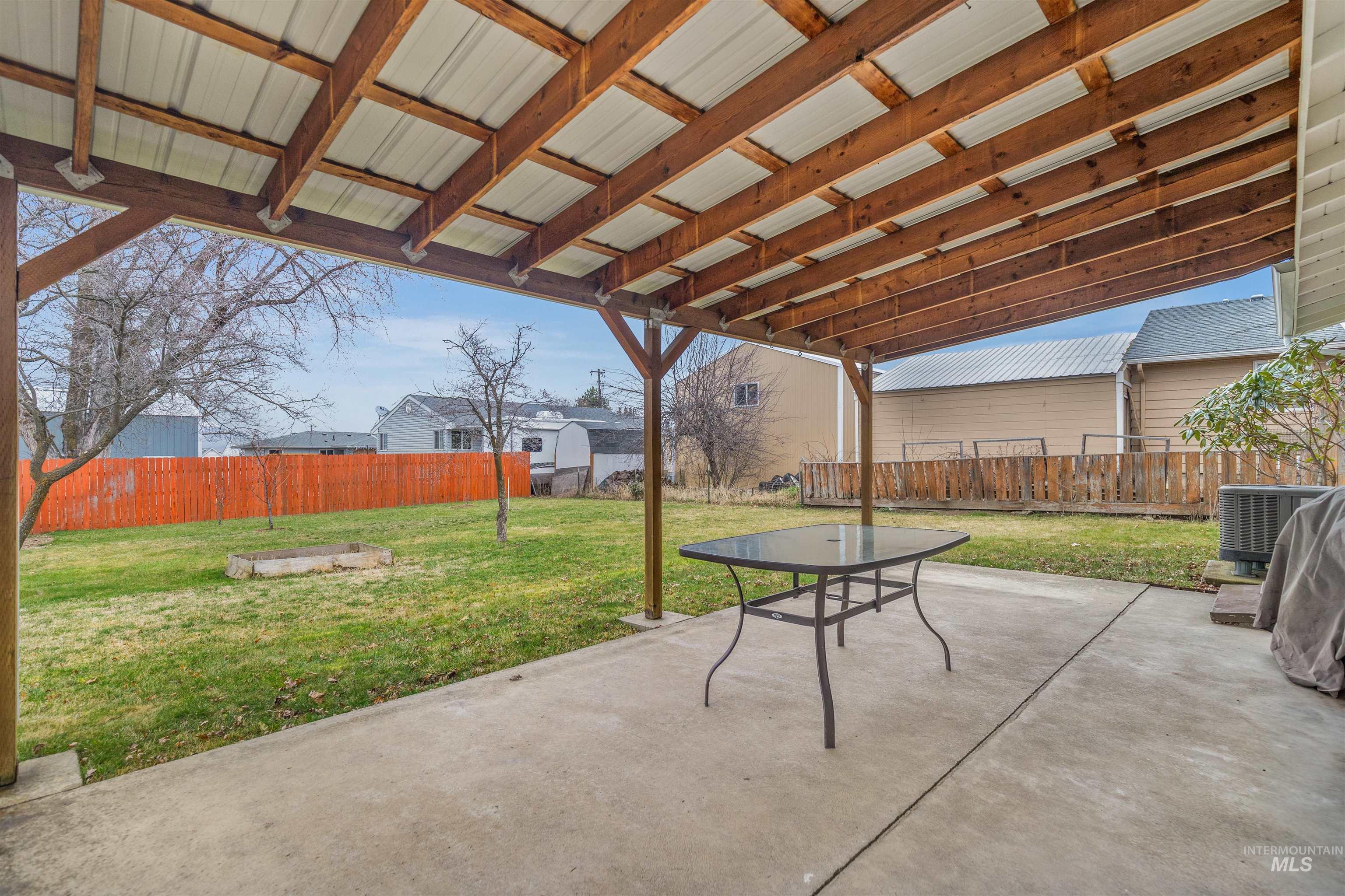 811 Preston Ave