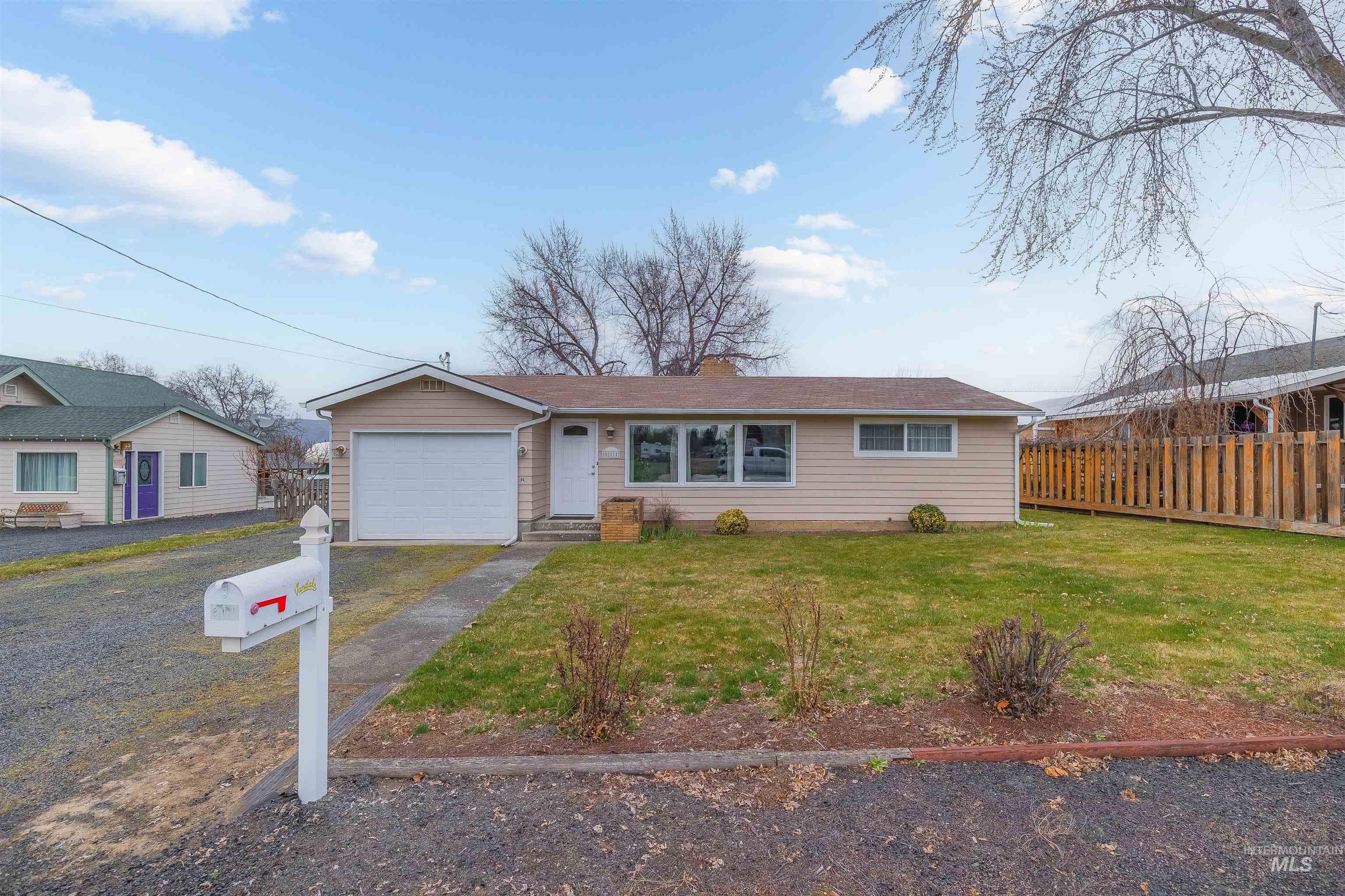811 Preston Ave