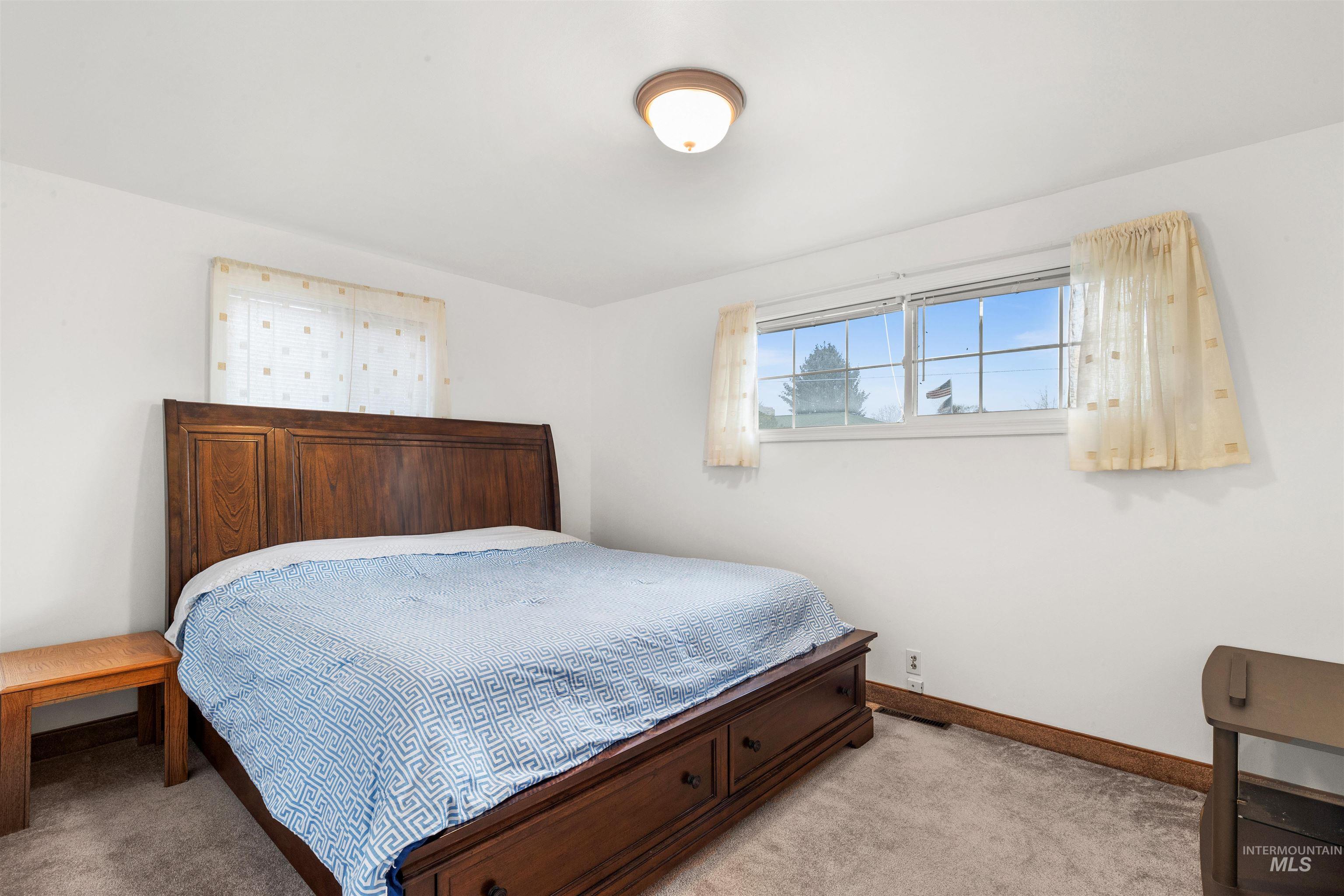 811 Preston Ave